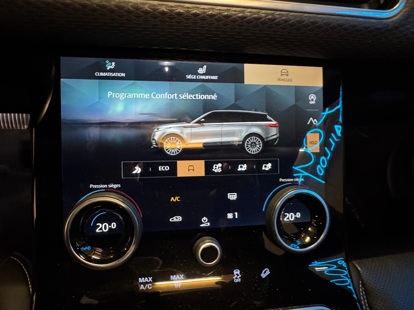 LAND ROVER Range Rover Velar R-Dynamic P 250 SE Automatic-image-21