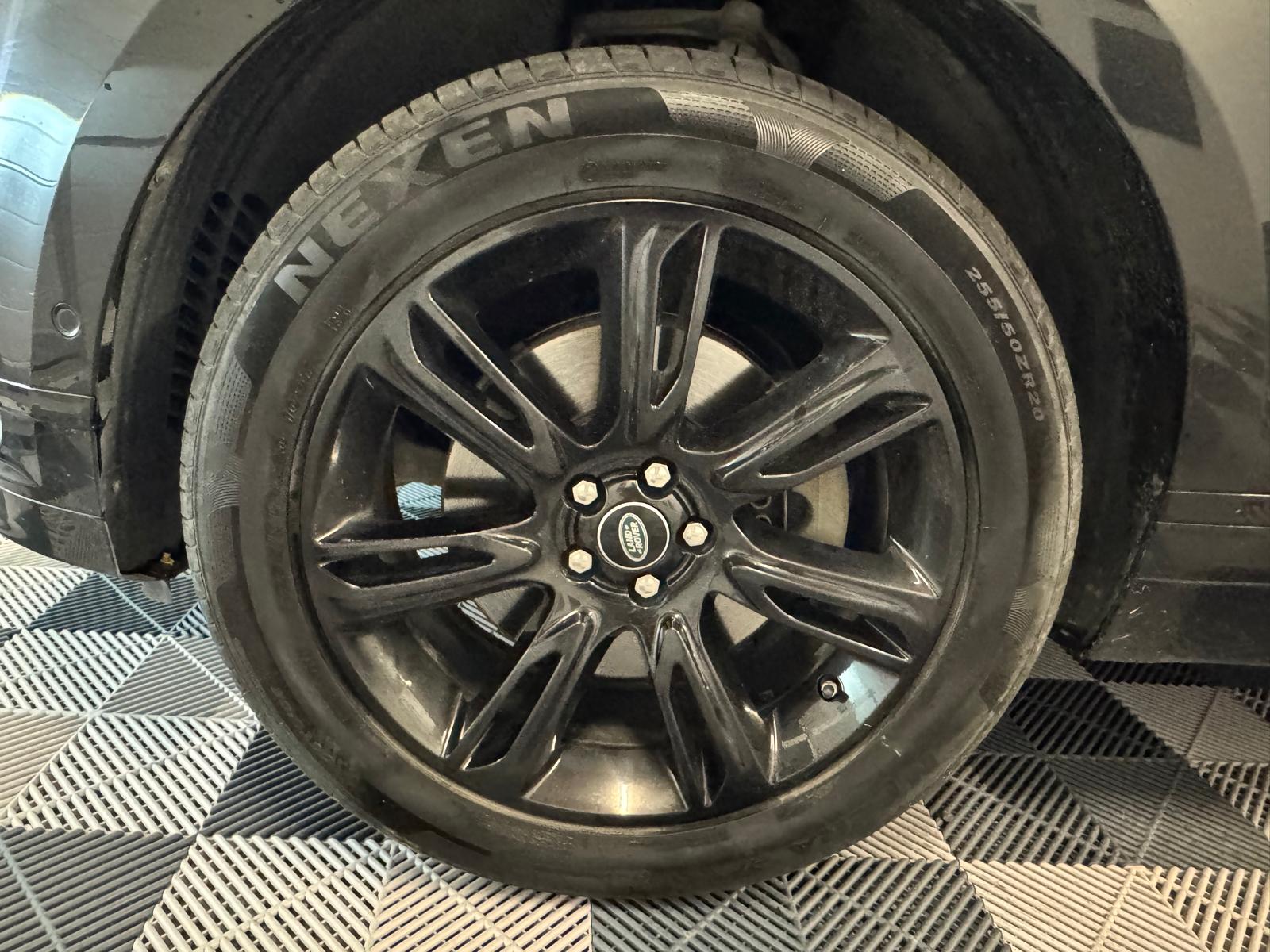 LAND ROVER Range Rover Velar R-Dynamic P 250 SE Automatic-image-29