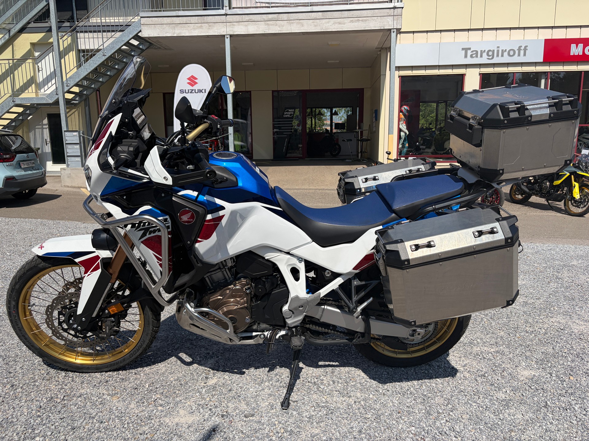 HONDA CRF 1100 DCT Africa Twin Adventure-image-2