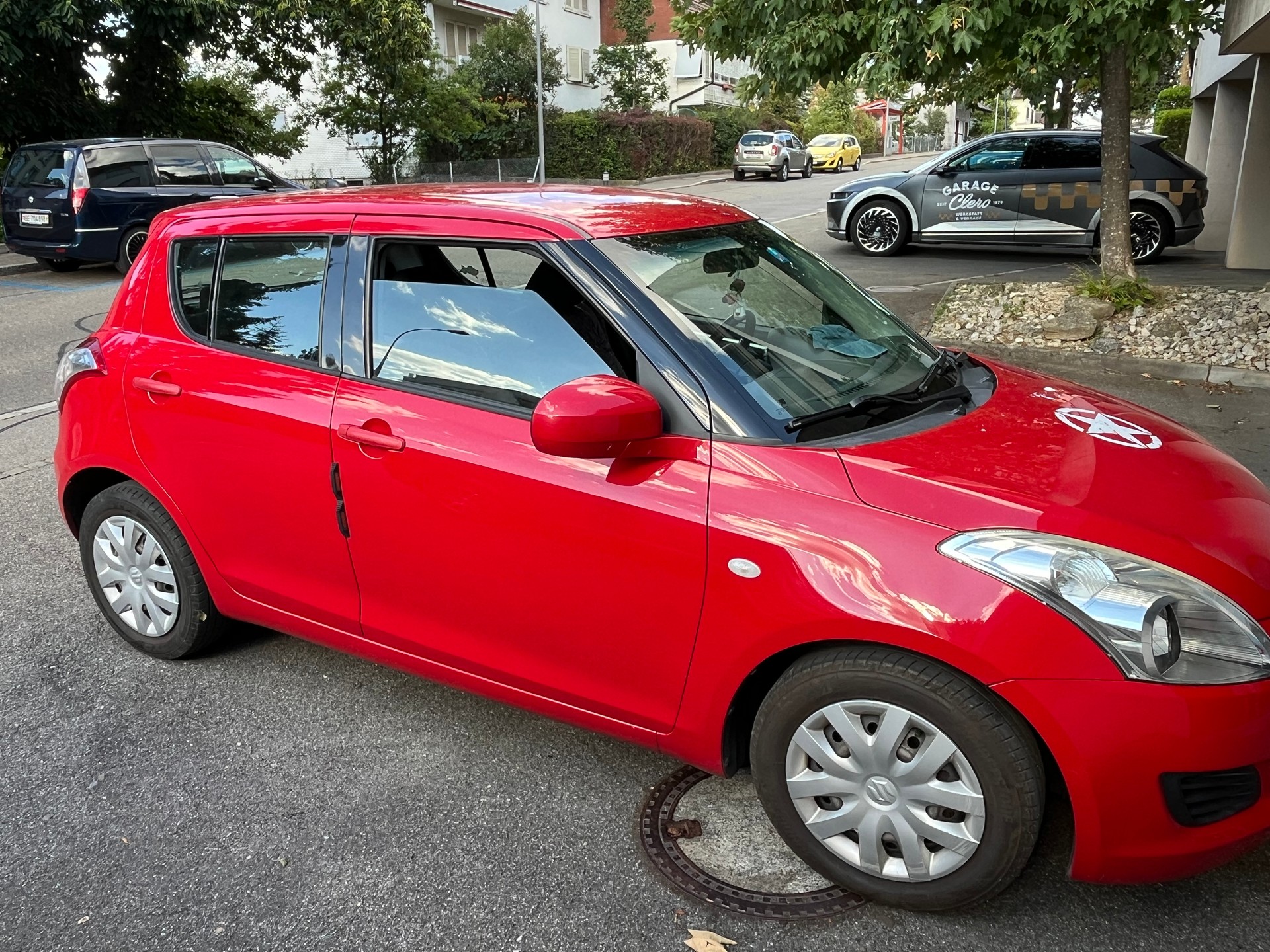SUZUKI SWIFT-image-2