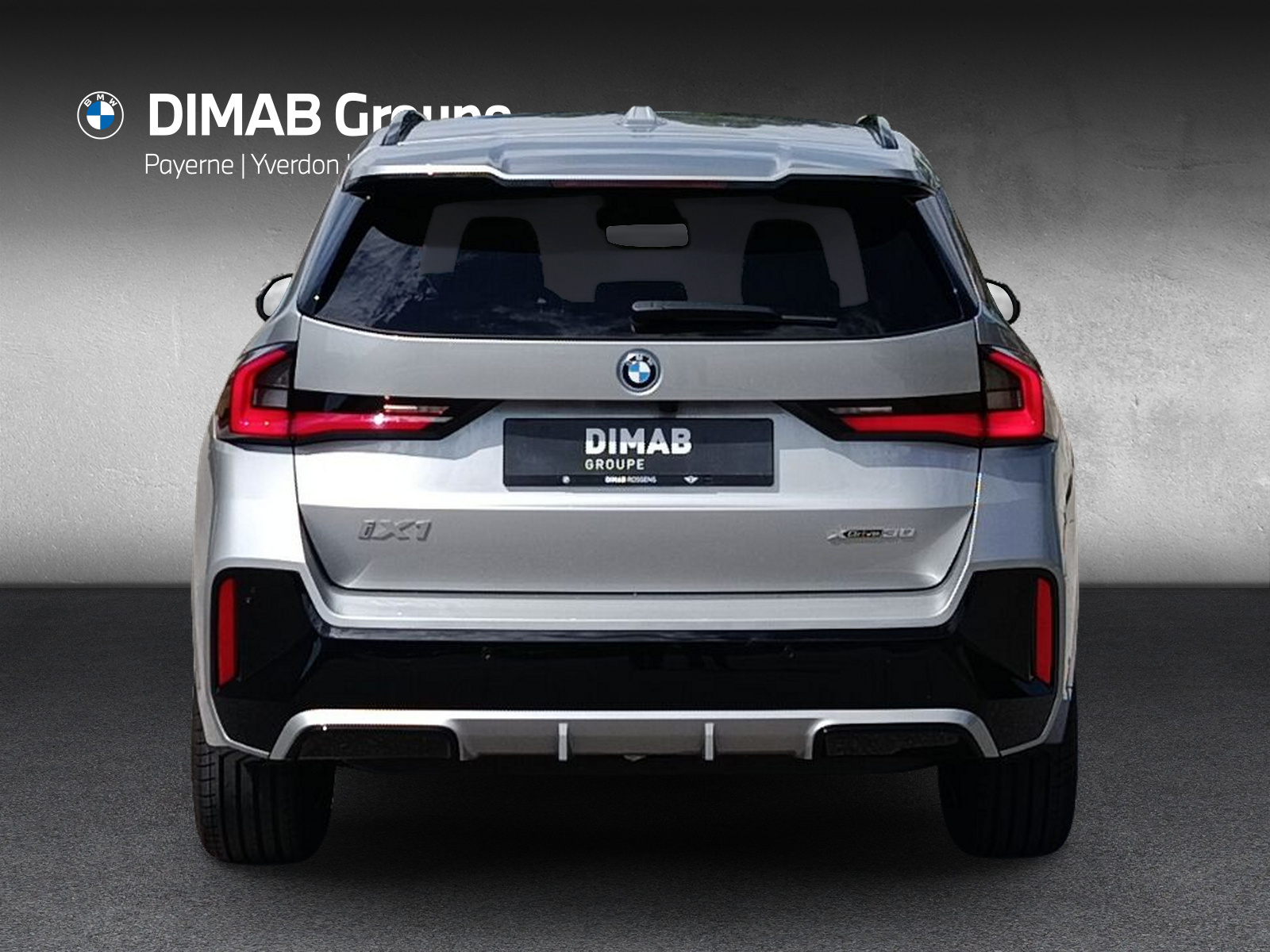 BMW iX1 xDrive 30 M Sport-showroom-element-3