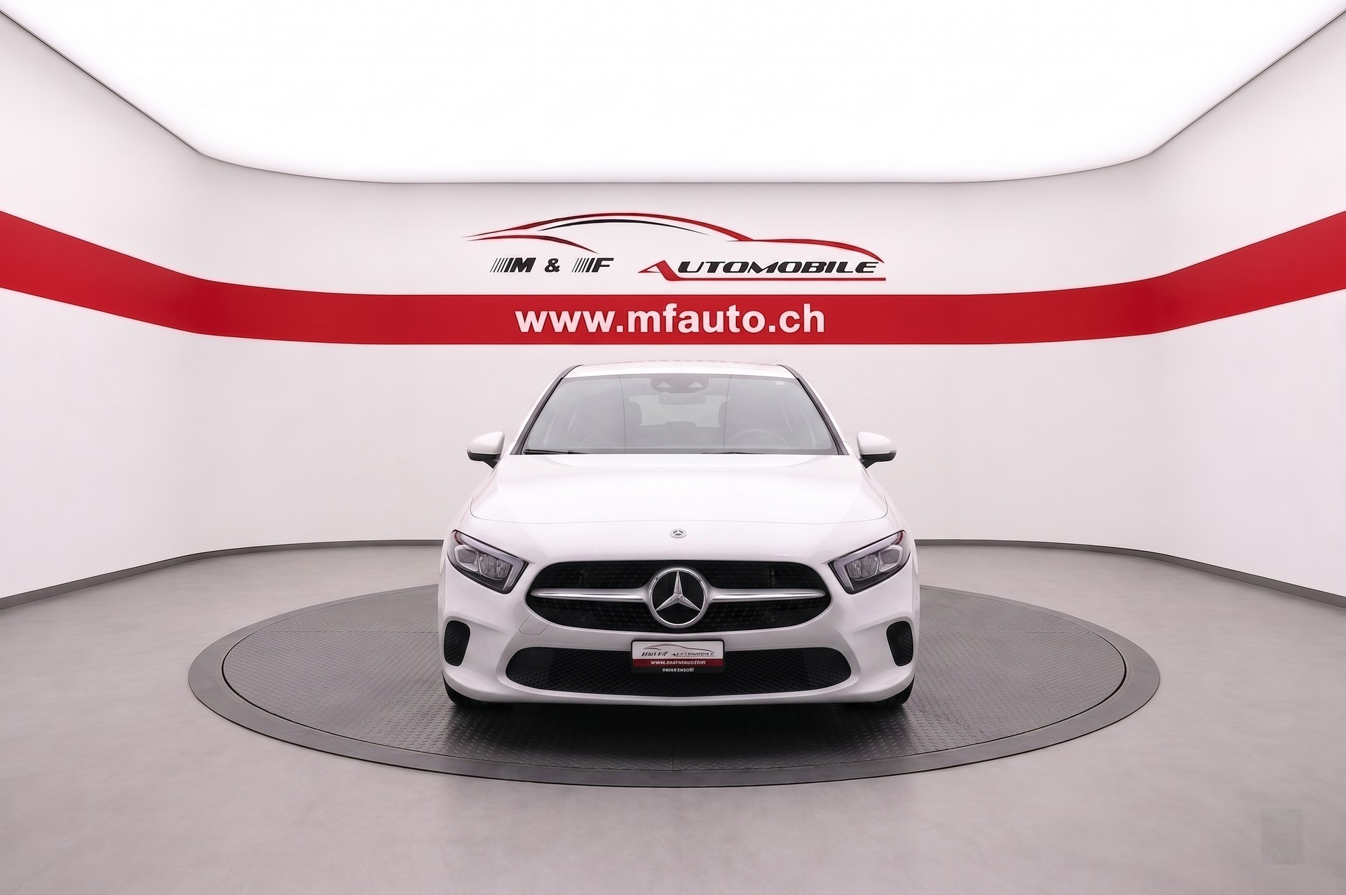 MERCEDES-BENZ A 180 Progressive * CH FAHRZEUG *-image-2