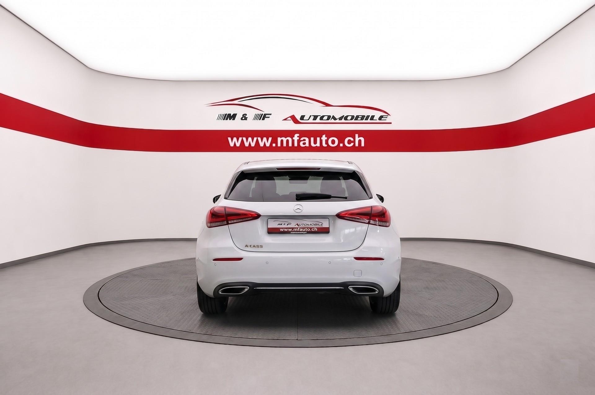MERCEDES-BENZ A 180 Progressive * CH FAHRZEUG *-image-4