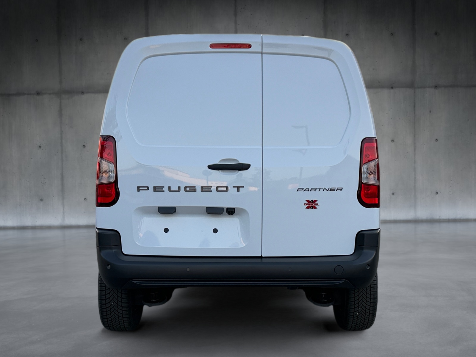 PEUGEOT Partner 1.5 Blue HDi Standard 1000kg 4x4 EAT8-image-4