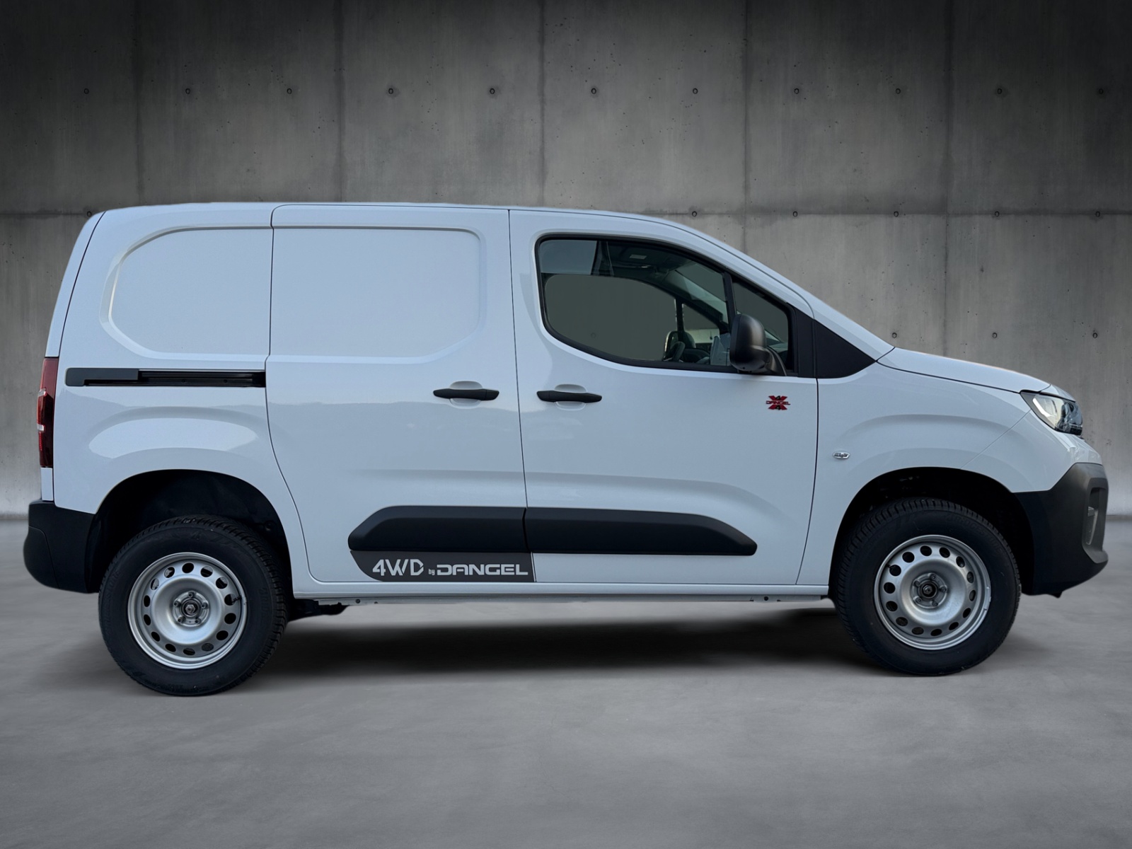 PEUGEOT Partner 1.5 Blue HDi Standard 1000kg 4x4 EAT8-image-2