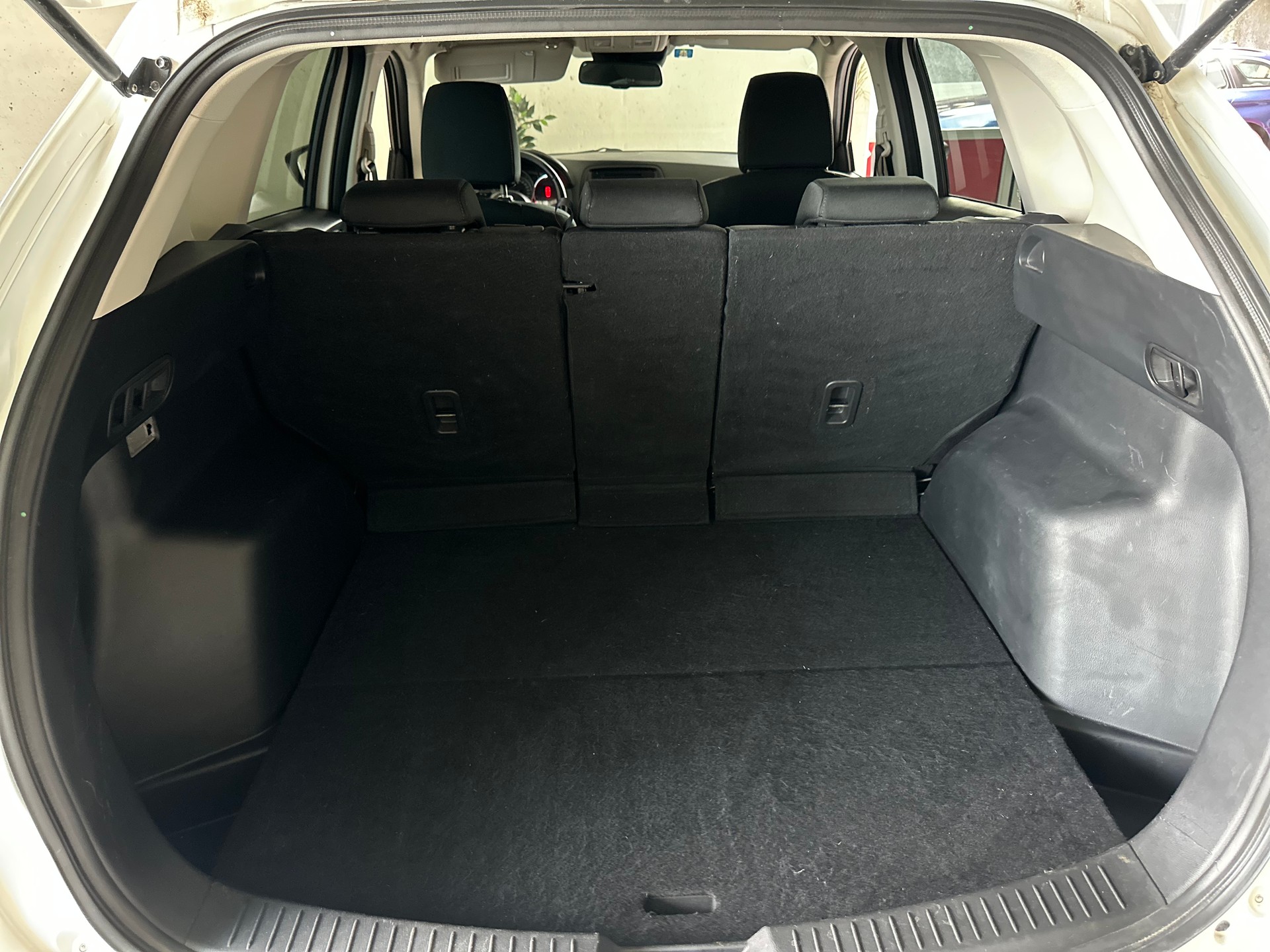 MAZDA CX-5 2.2 D Ambition AWD Automatic-image-10