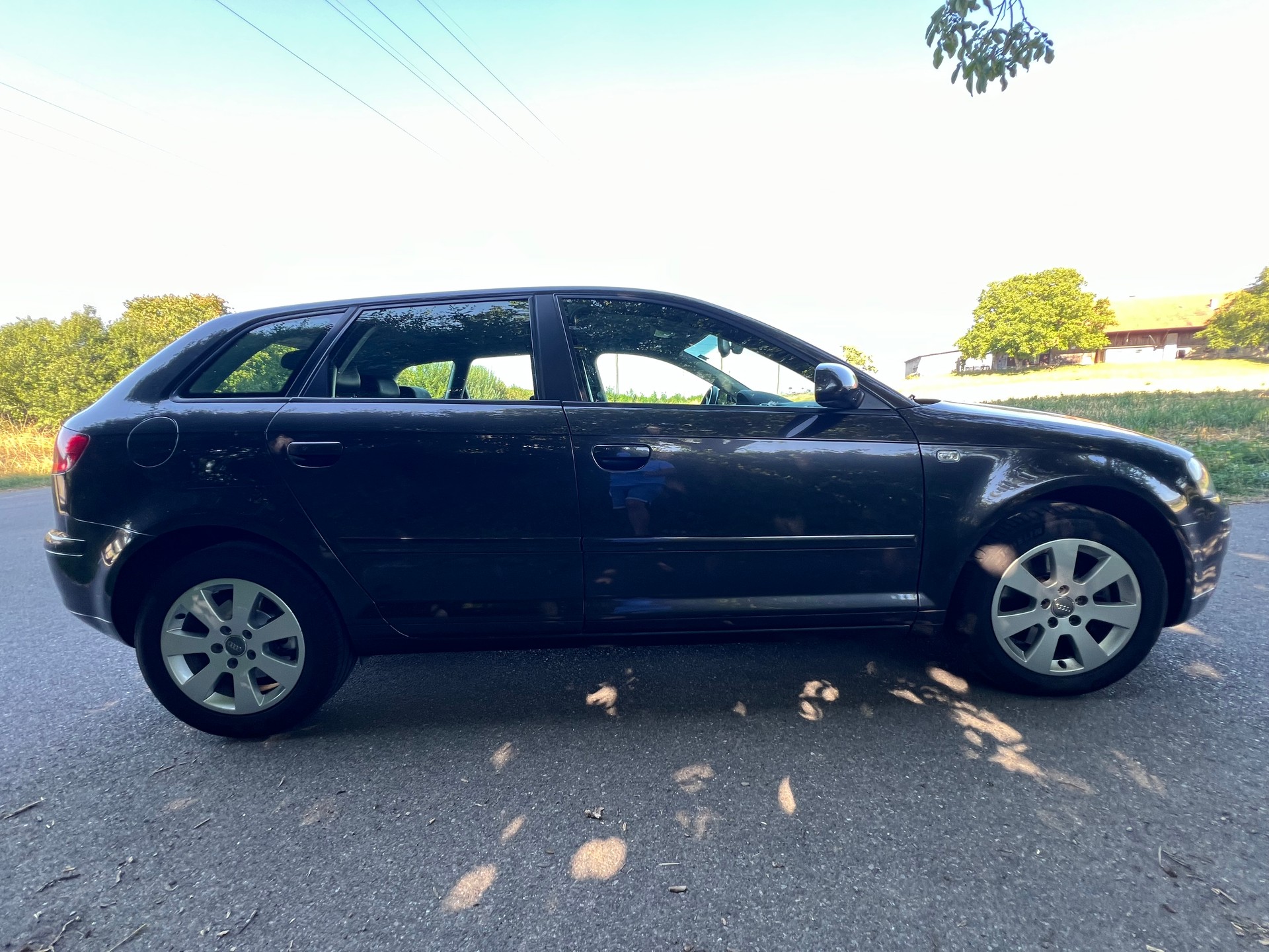 AUDI A3 Sportback 2.0 Turbo FSI Attraction-image-7