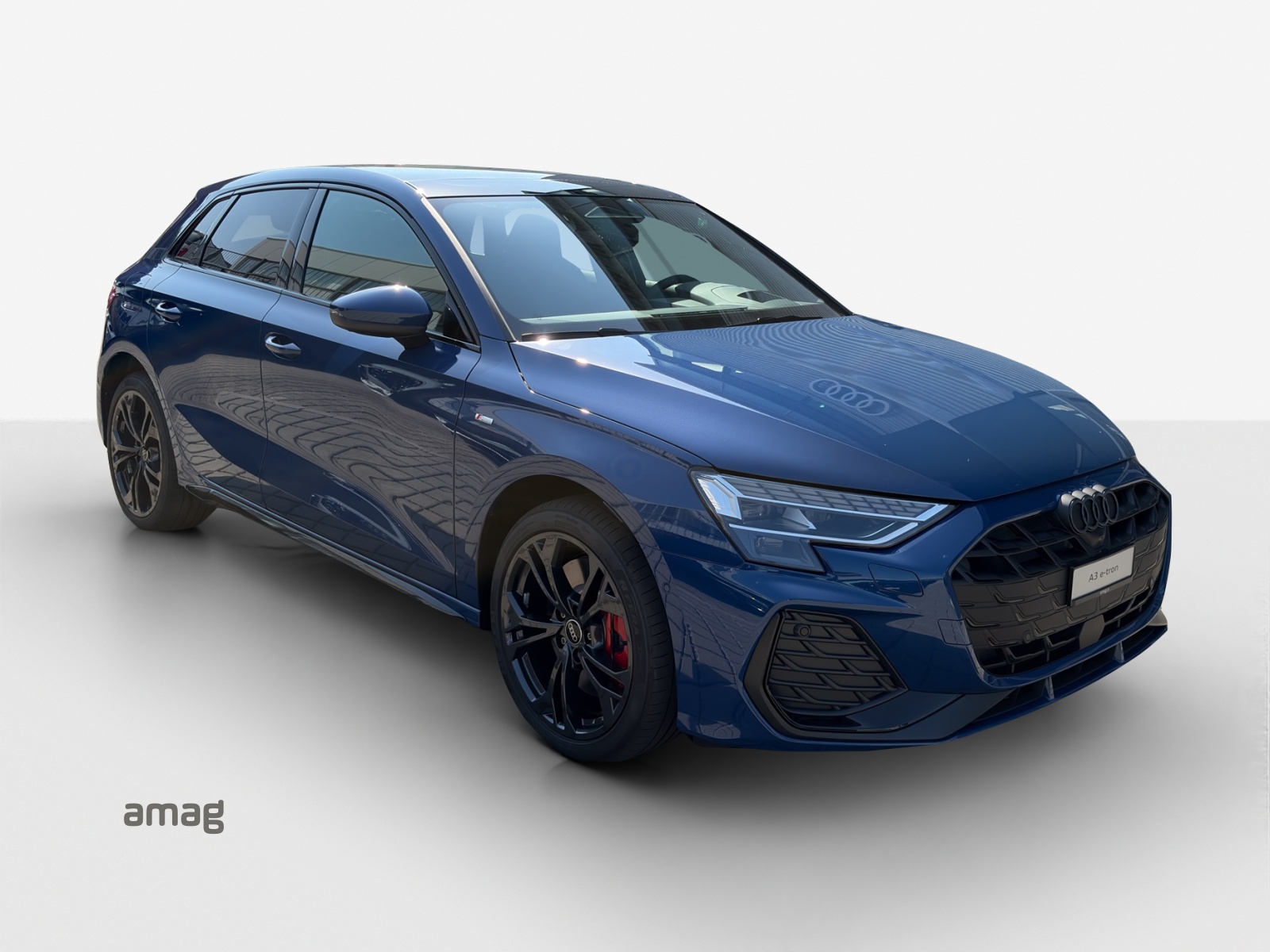 AUDI A3 Sportback TFSI e 200 kW S line Attraction S tronic-image-5