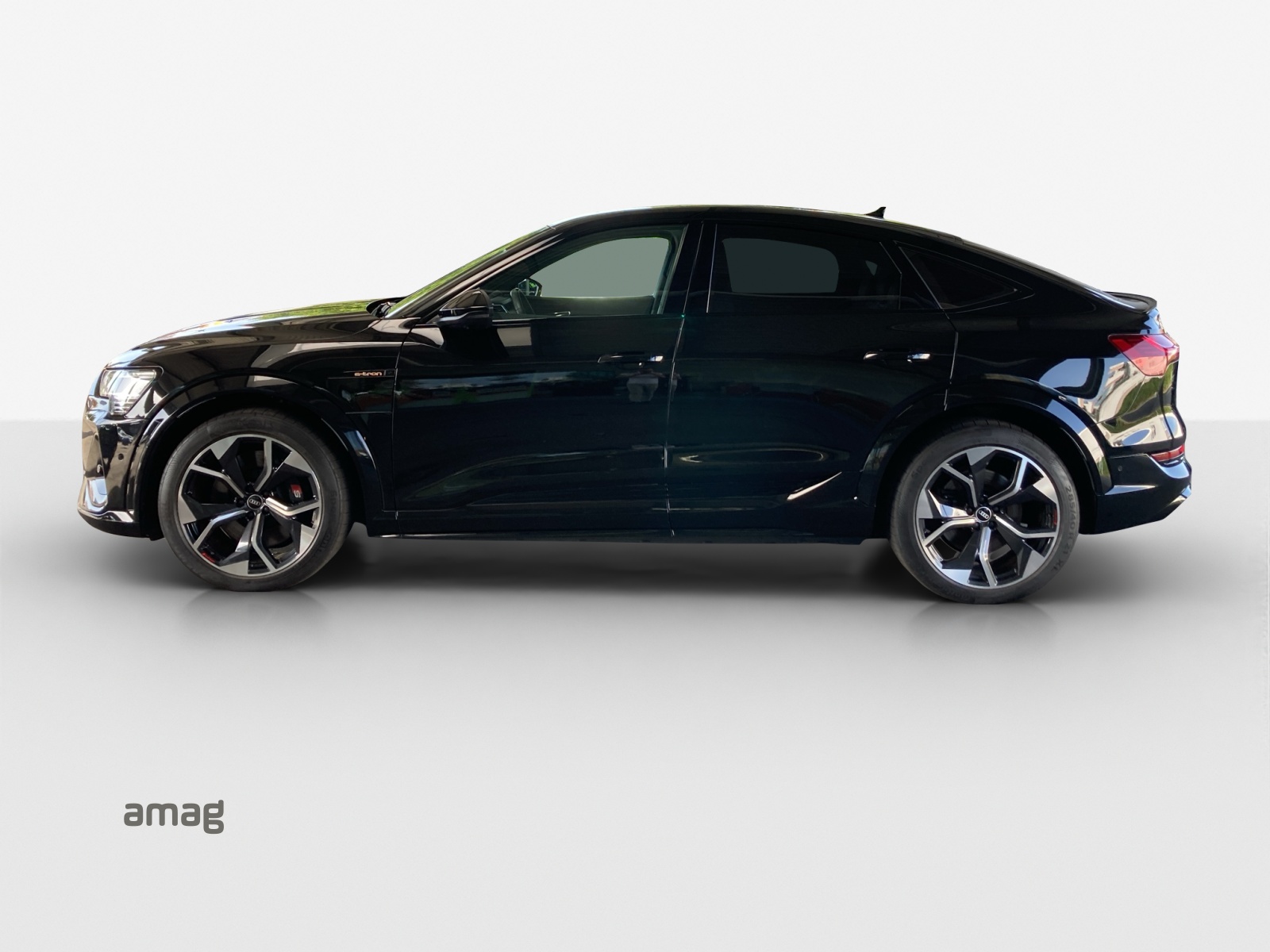 AUDI e-tron S Sportback quattro-image-1