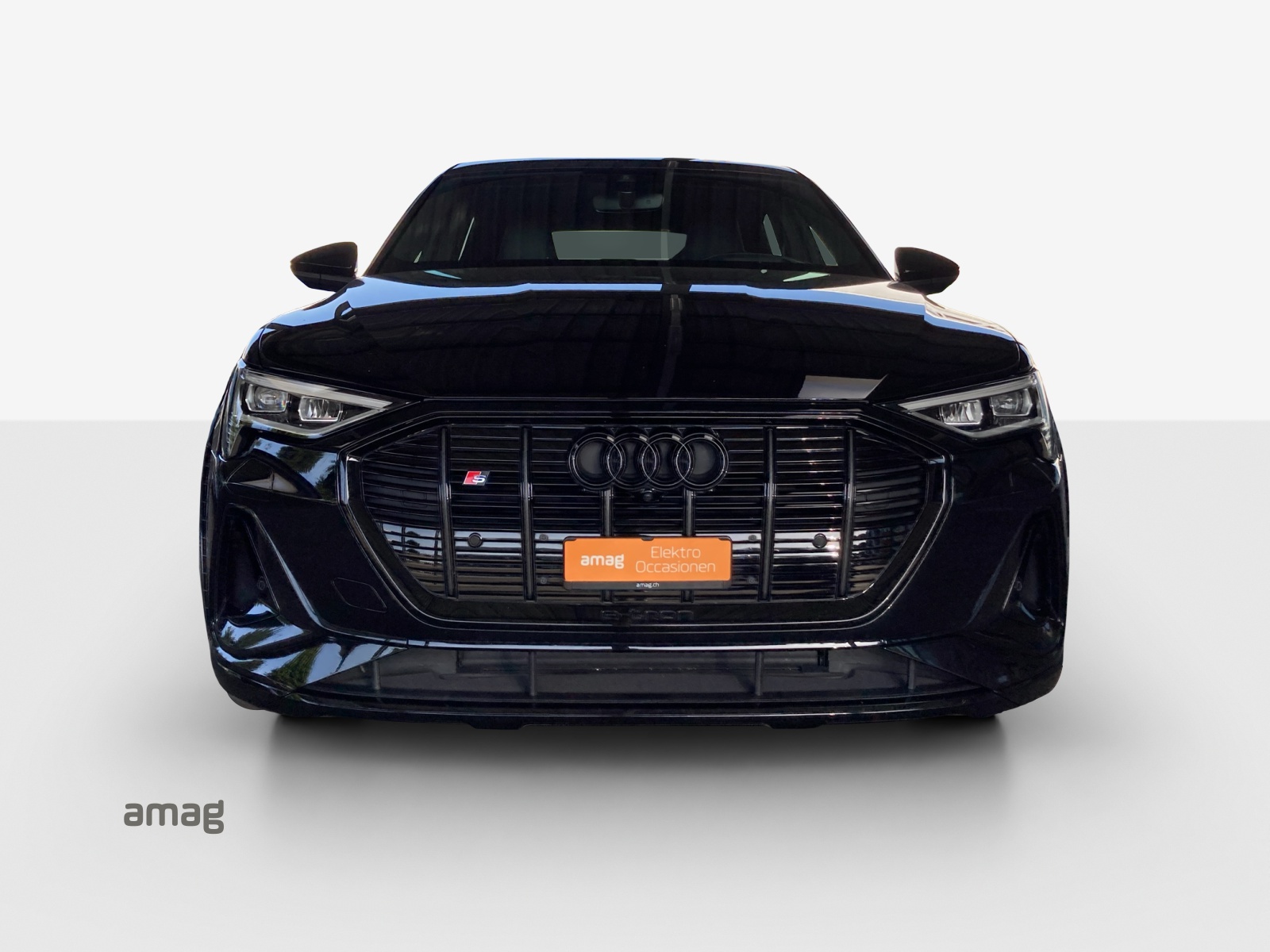 AUDI e-tron S Sportback quattro-image-6