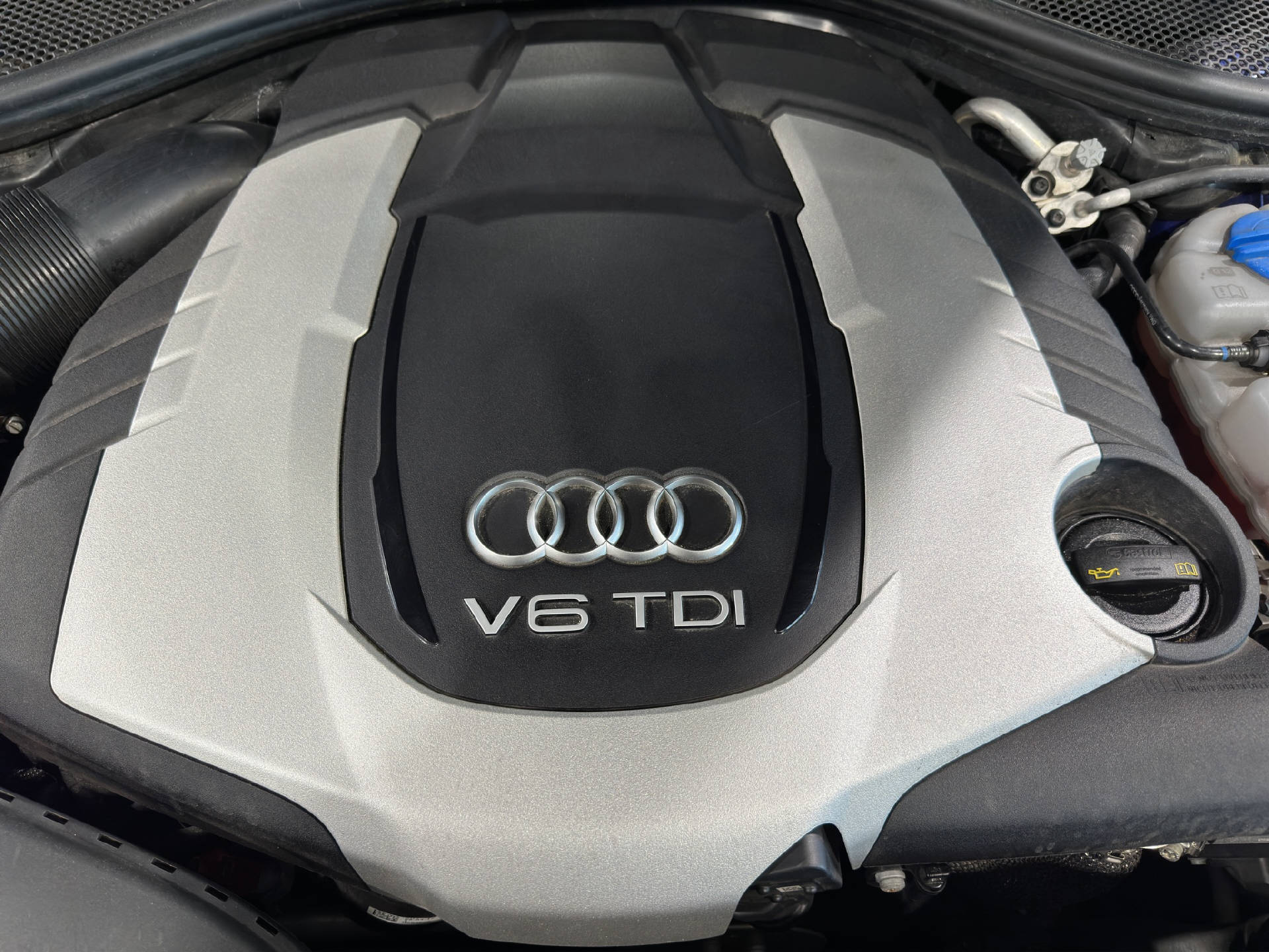 AUDI A6 Avant 3.0 V6 TDI Competition quattro-image-18