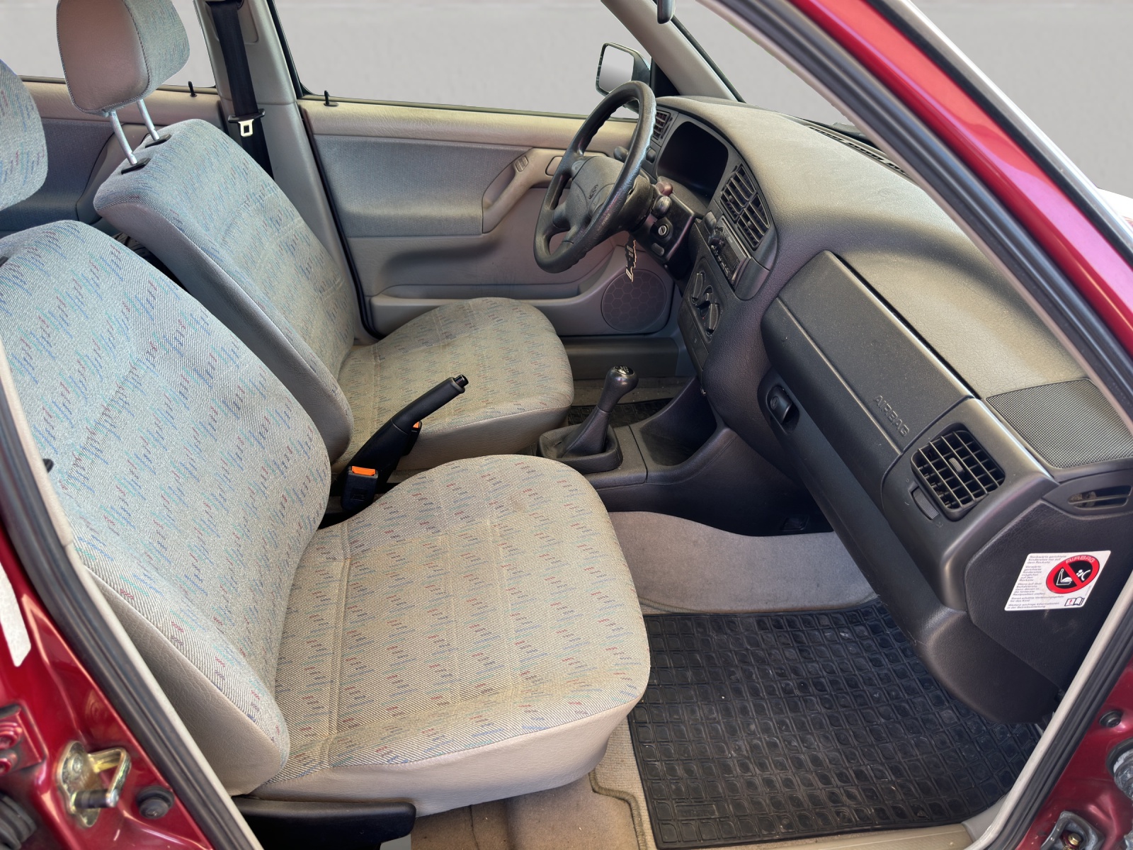 VW Golf 1800 Swiss L. syncro-image-14