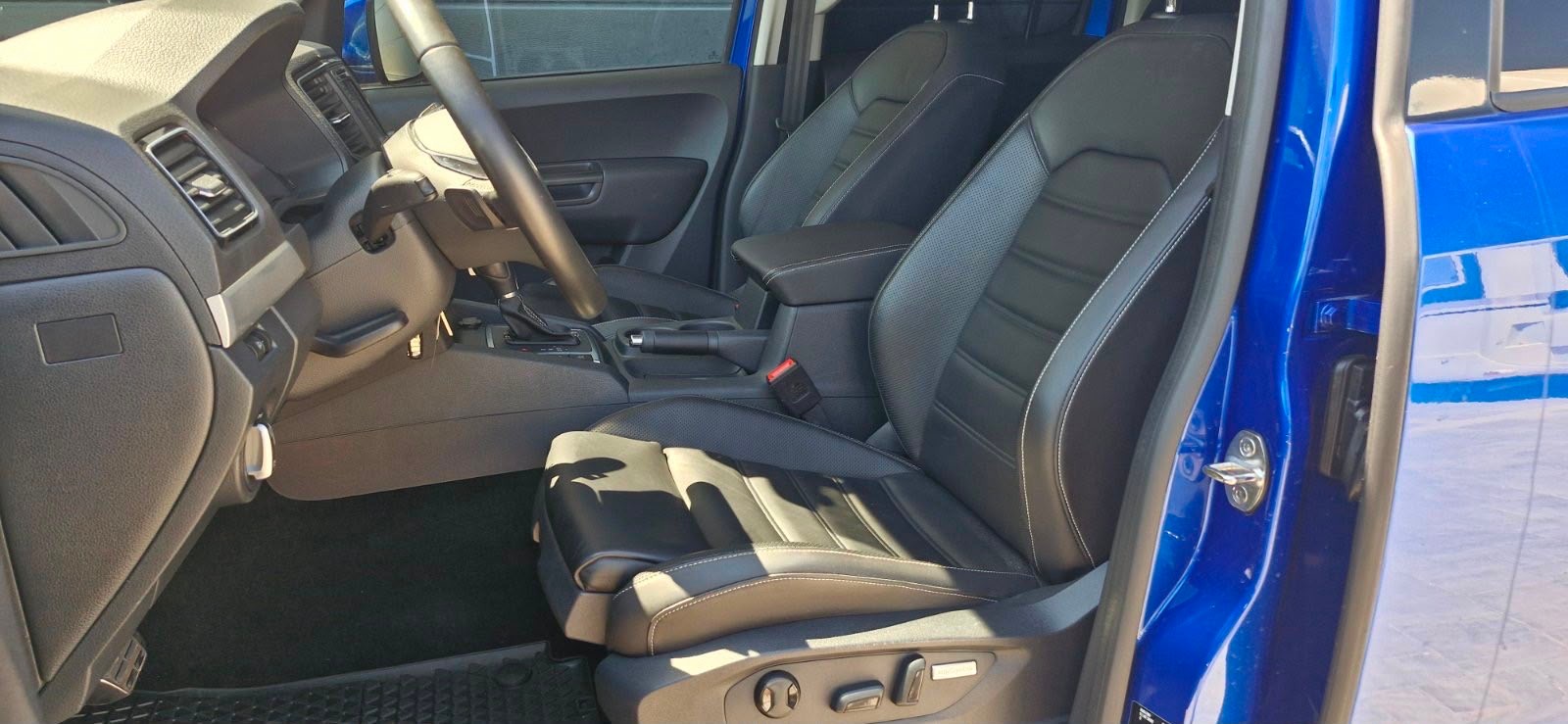 VW Amarok 3.0TDI Highline 4Motion Automatic-image-10
