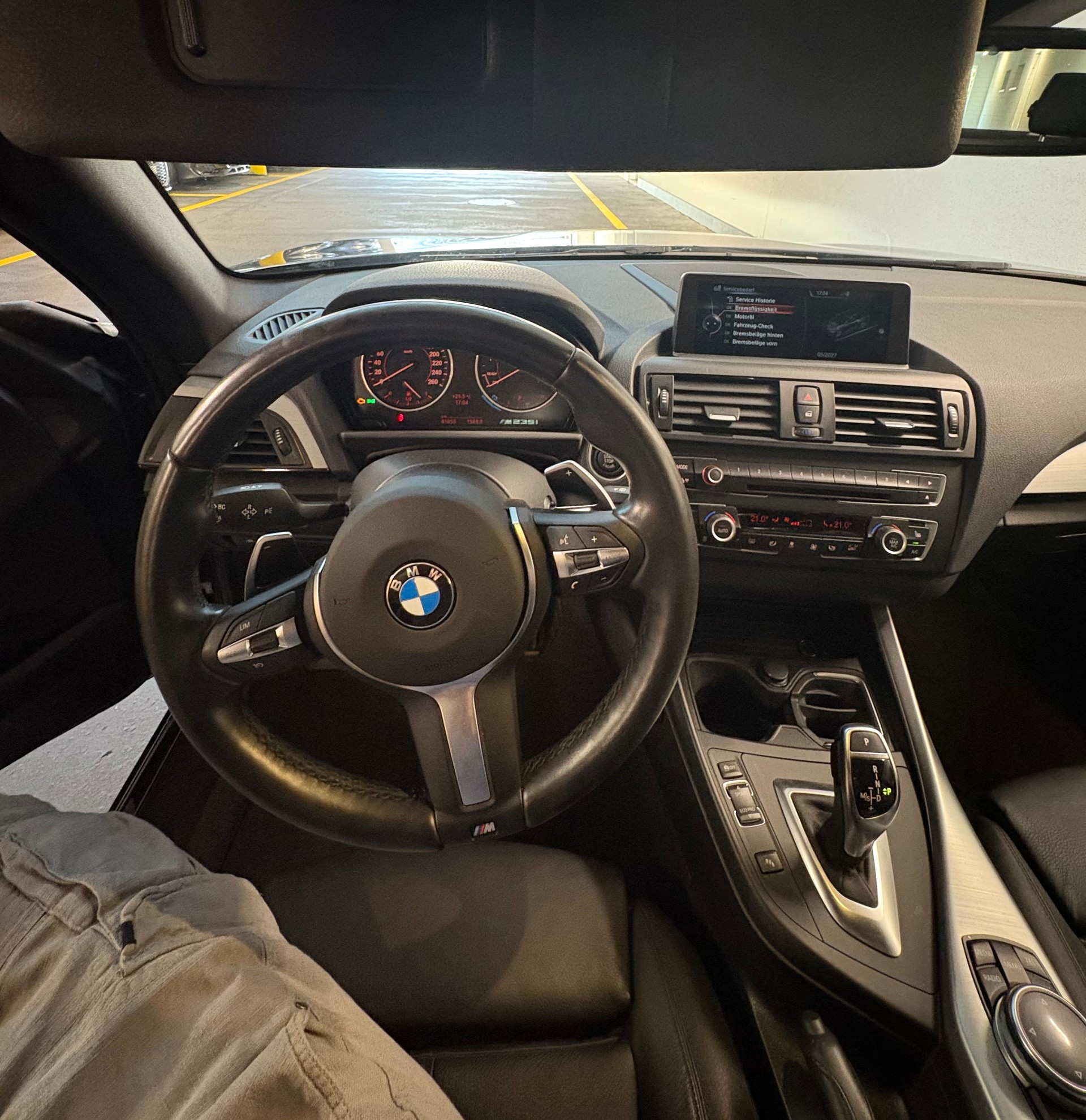 BMW M235i-image-4