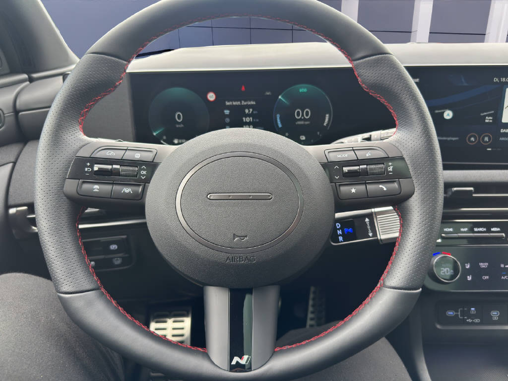 HYUNDAI TUCSON 1.6 T-GDi Hybrid N-Line 4WD-image-13