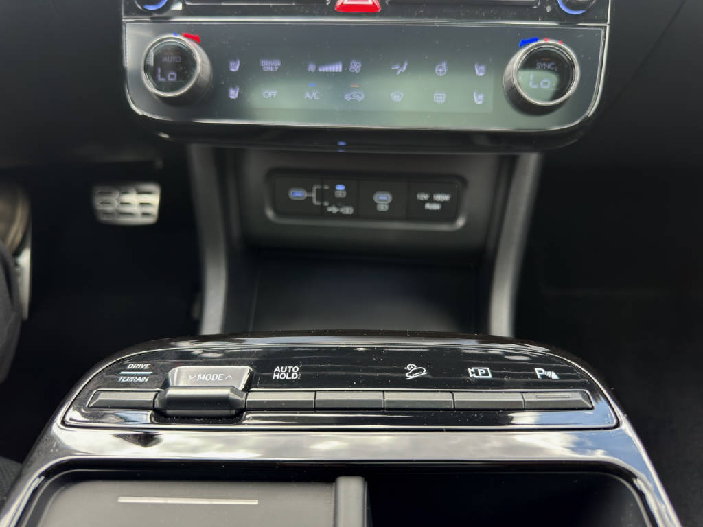 HYUNDAI TUCSON 1.6 T-GDi Hybrid N-Line 4WD-image-18