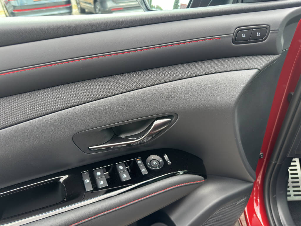 HYUNDAI TUCSON 1.6 T-GDi Hybrid N-Line 4WD-image-19