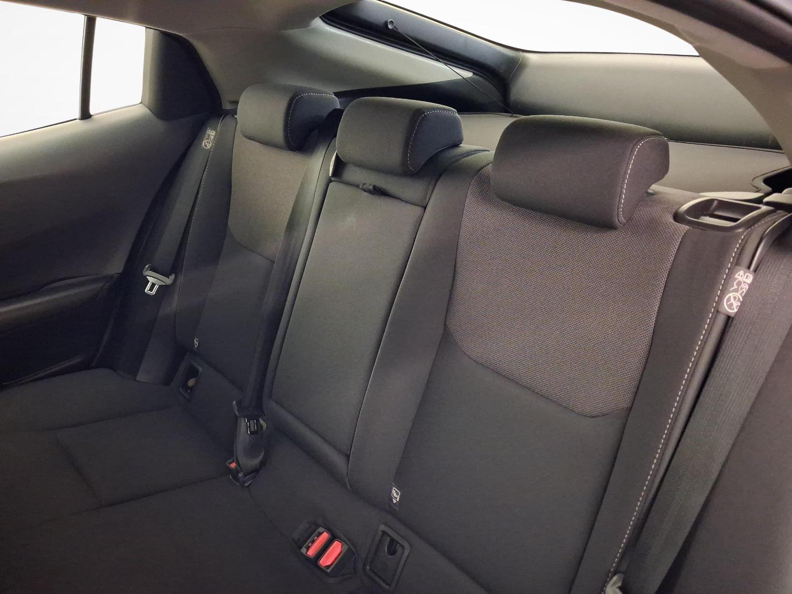 TOYOTA Prius 2.0 Plug-In-Hybrid Trend-image-10