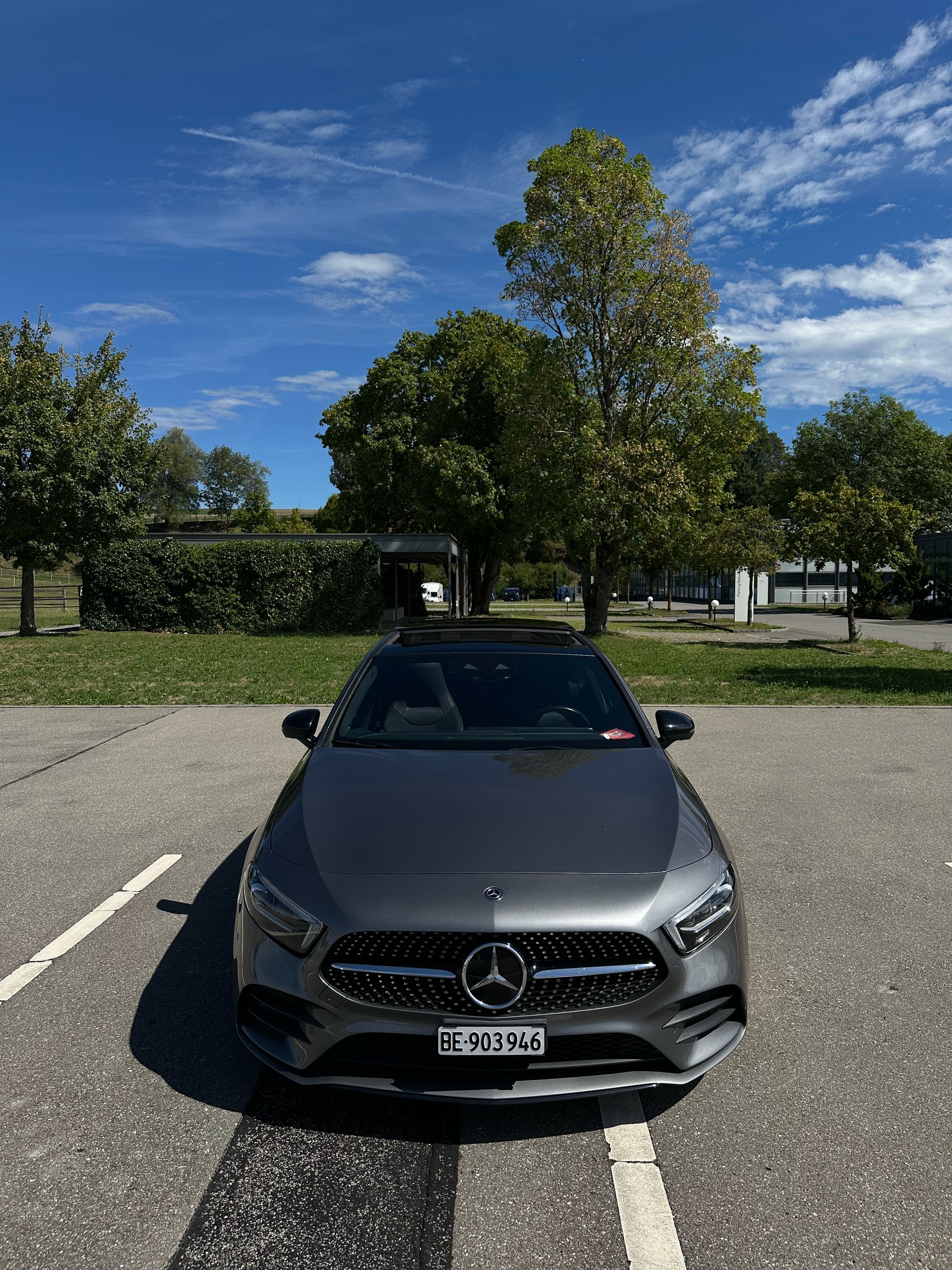 MERCEDES-BENZ A 200 AMG Line-image-1