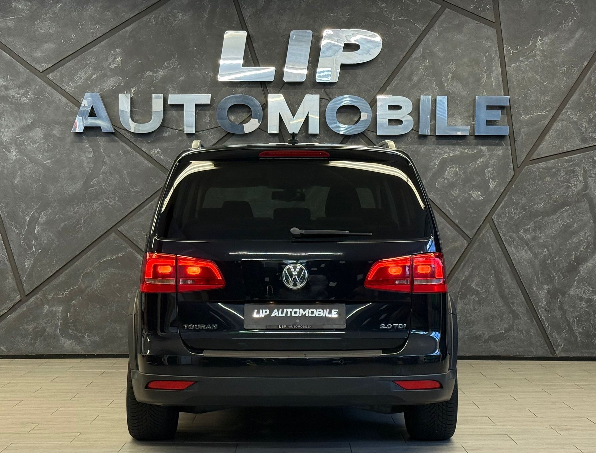 VW CrossTouran 2.0 TDI DSG-image-6