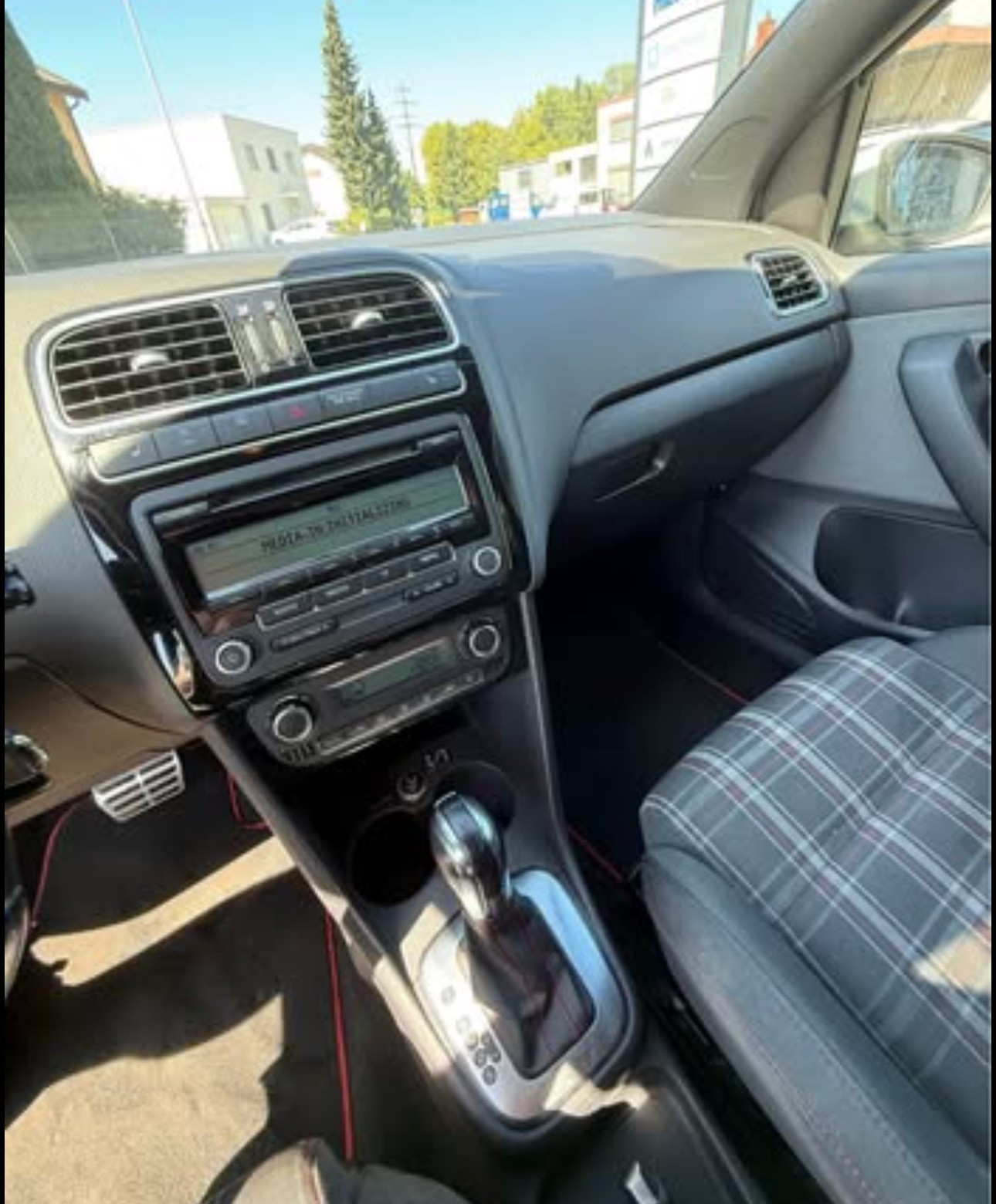 VW Polo 1.4 TSI GTI DSG-image-2