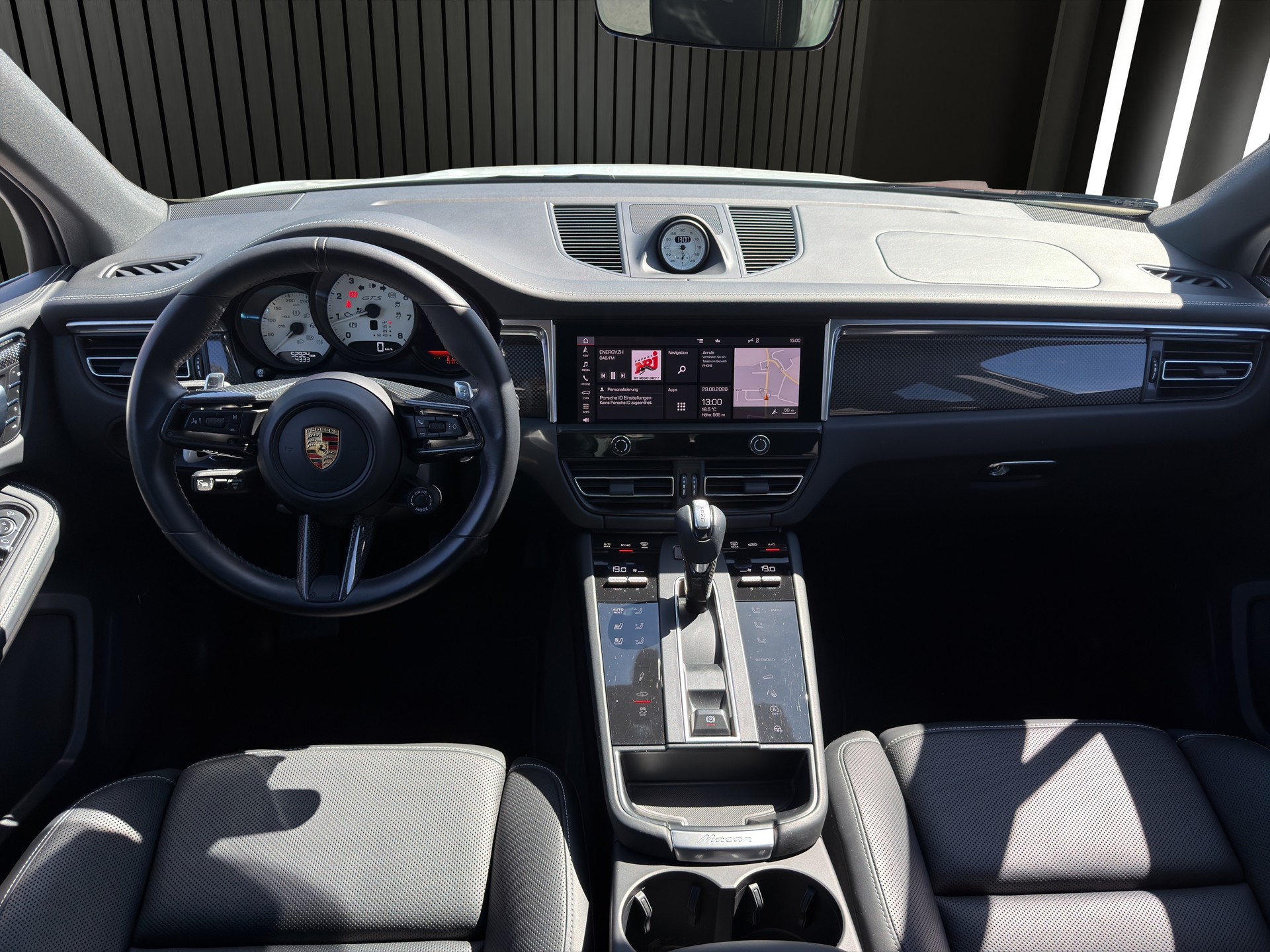 PORSCHE Macan GTS-image-14
