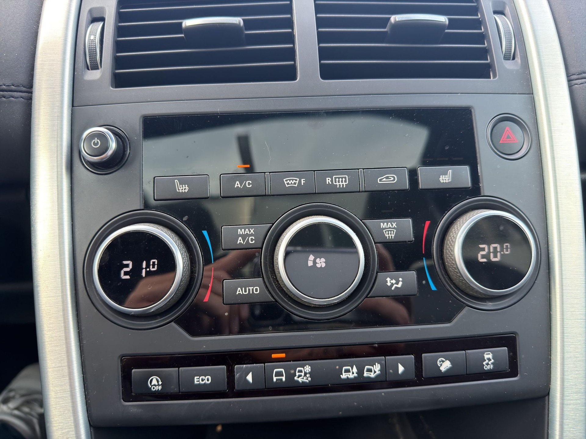 LAND ROVER Discovery Sport 2.0 Si4 SE AT9-image-12
