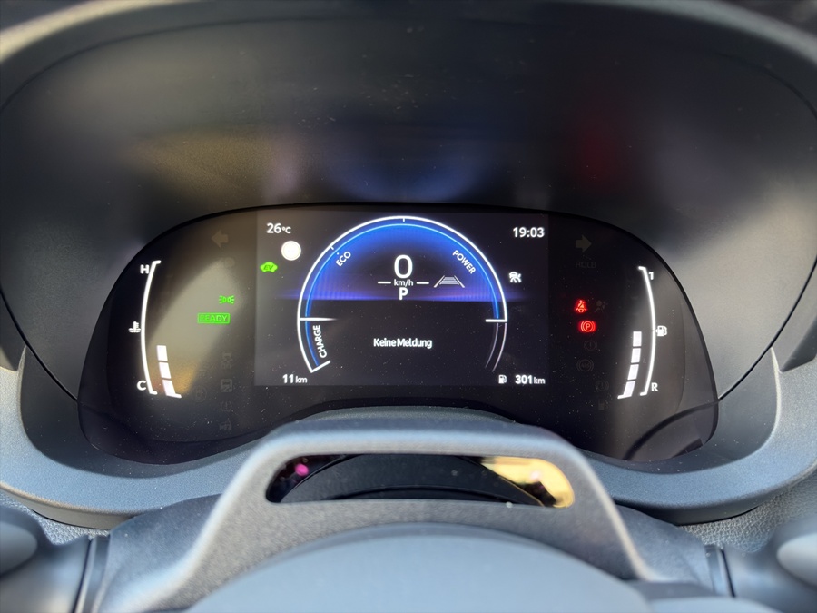 TOYOTA Yaris 1.5 Trend e-CVT-image-10