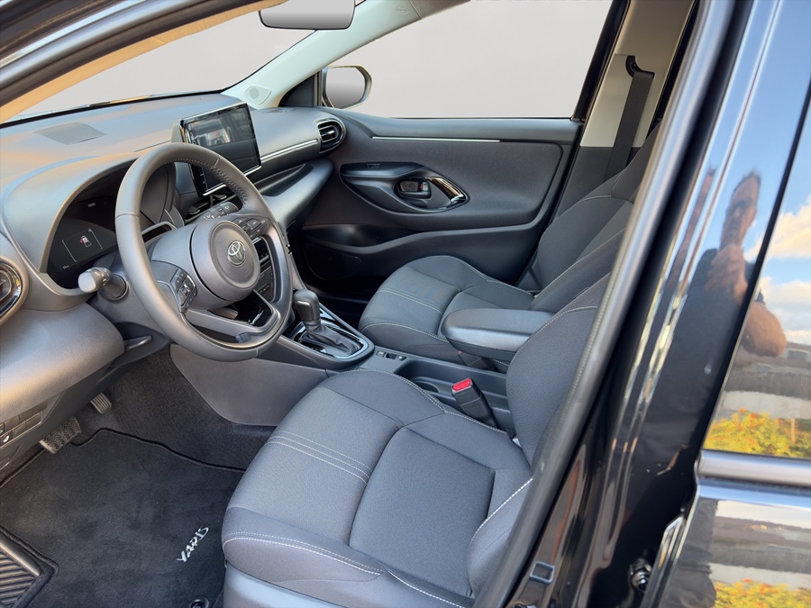 TOYOTA Yaris 1.5 Trend e-CVT-image-6