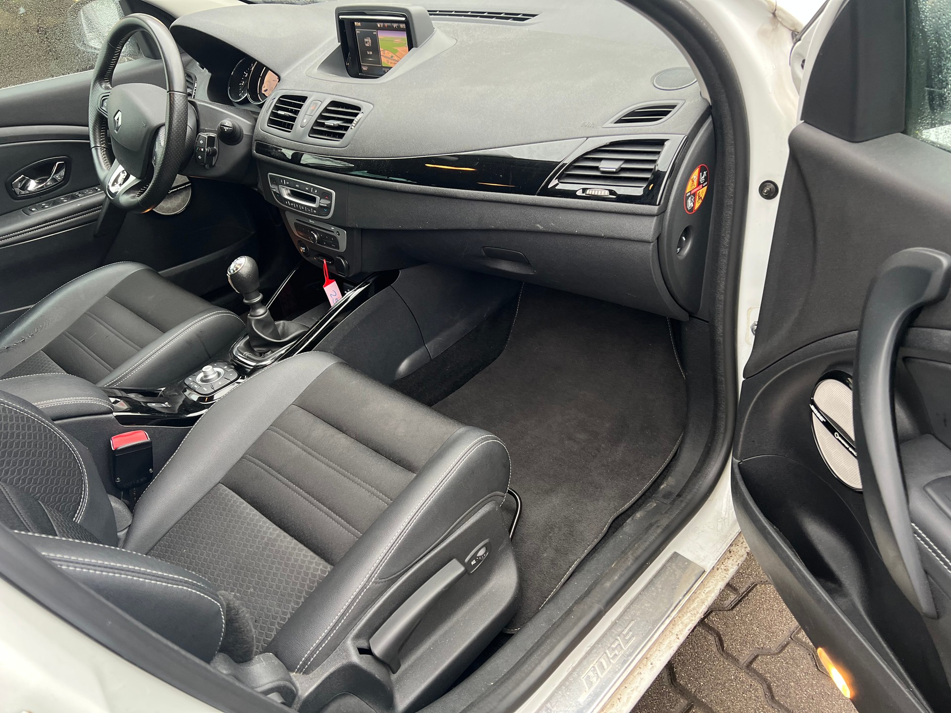 RENAULT Mégane Grandtour 1.5 dCi Bose-image-6