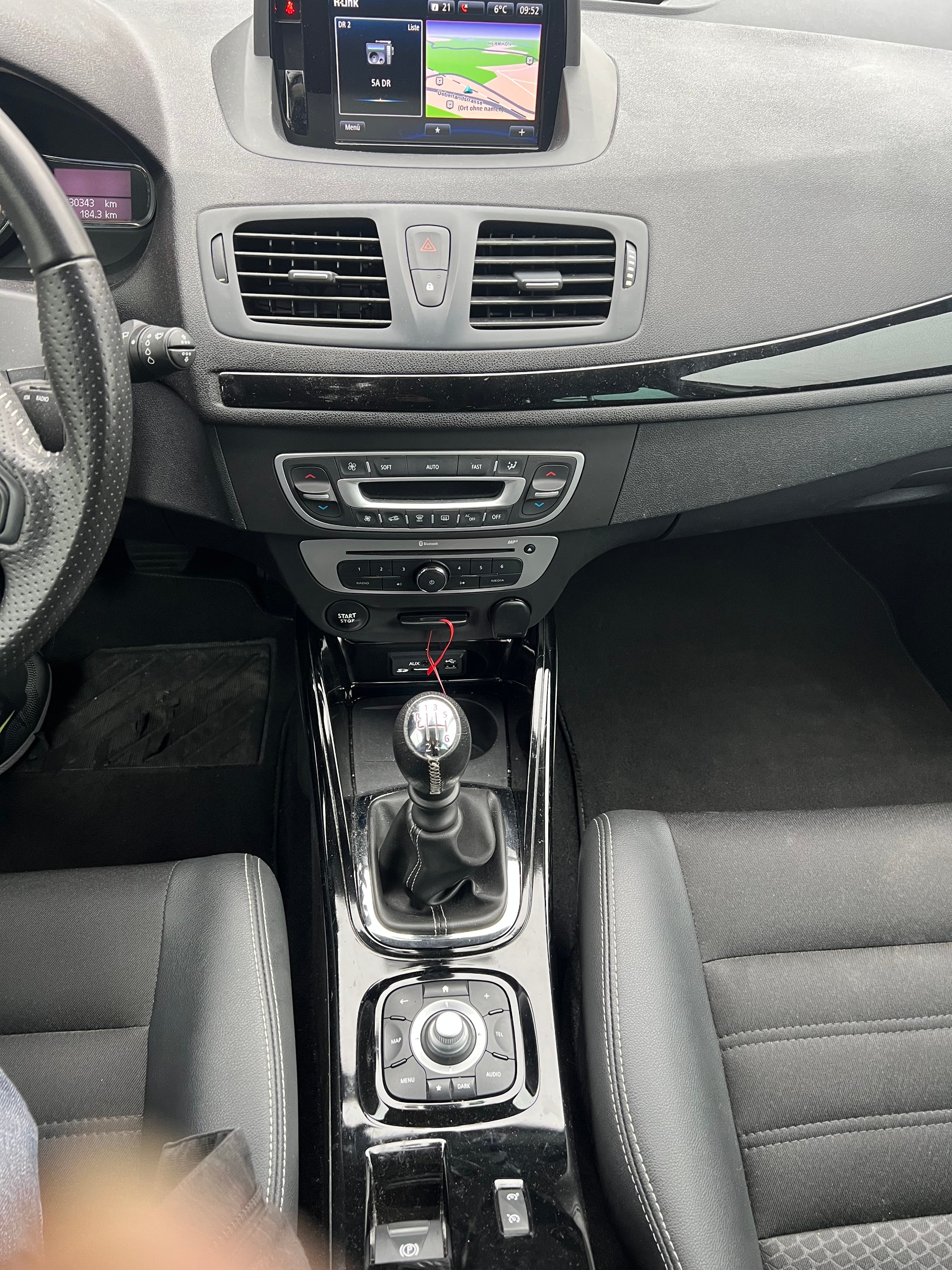 RENAULT Mégane Grandtour 1.5 dCi Bose-image-9