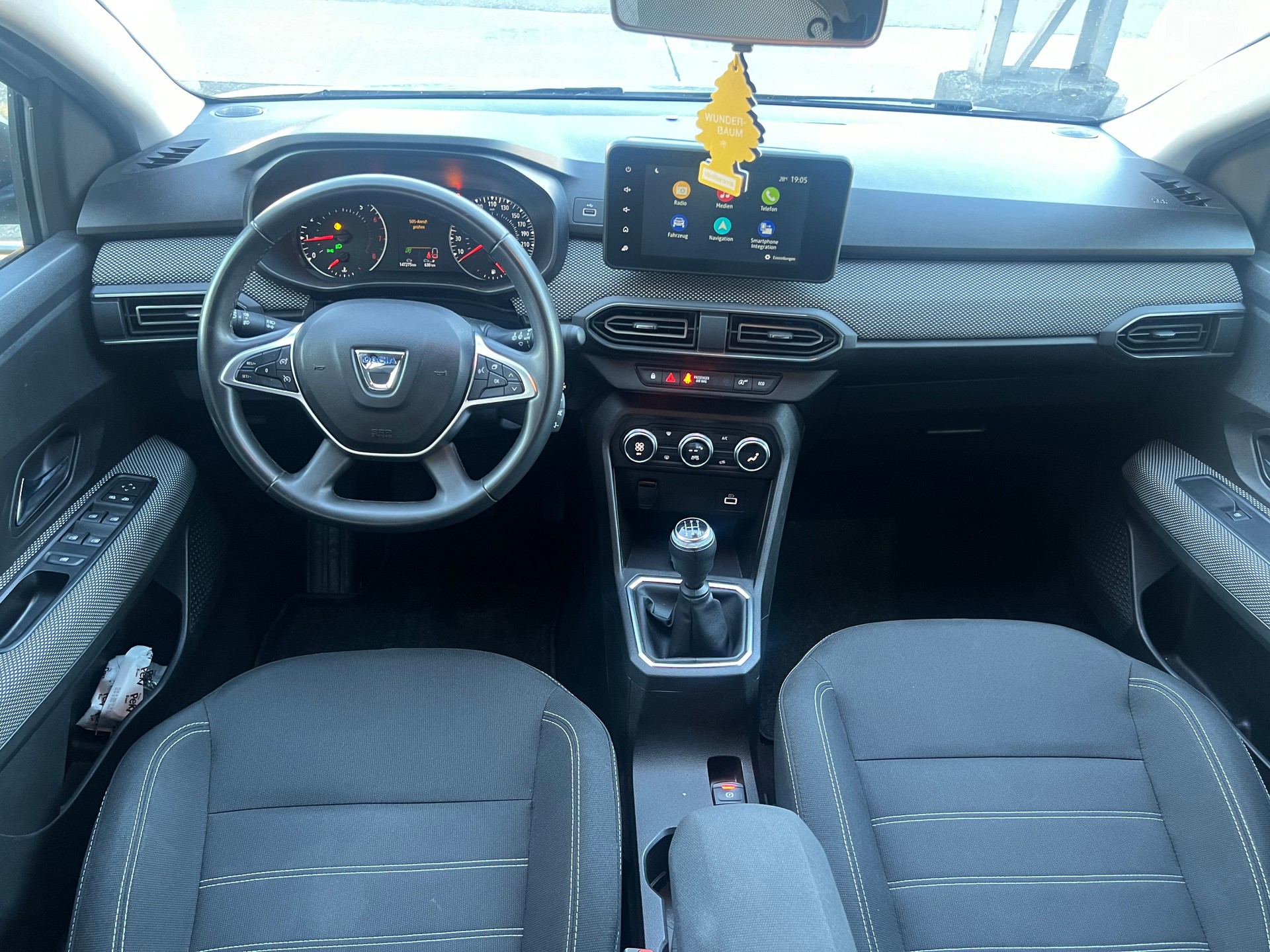 DACIA Sandero TCe 90 Comfort-image-11