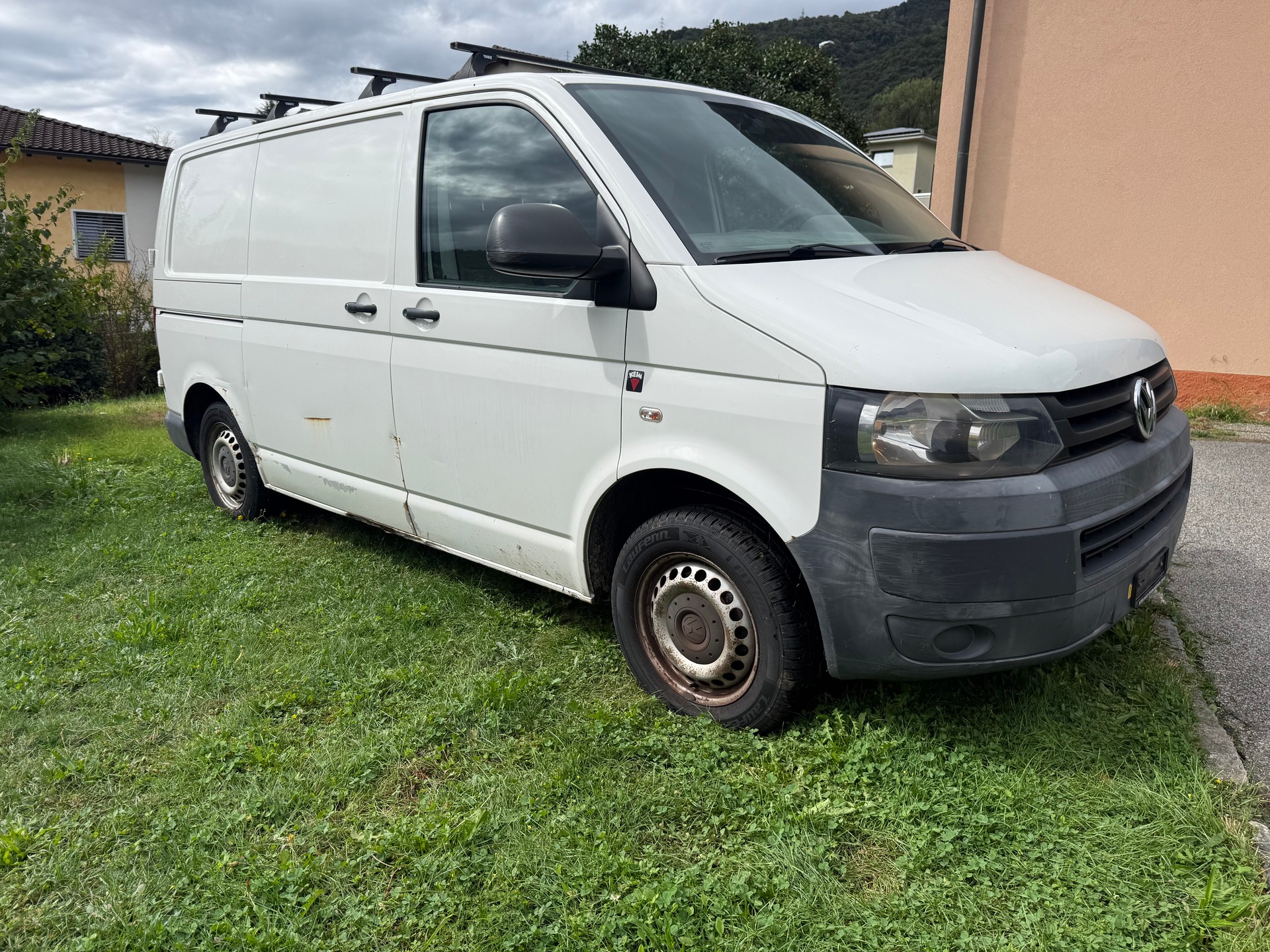 VW T5 2.0 TDI Entry-image-2