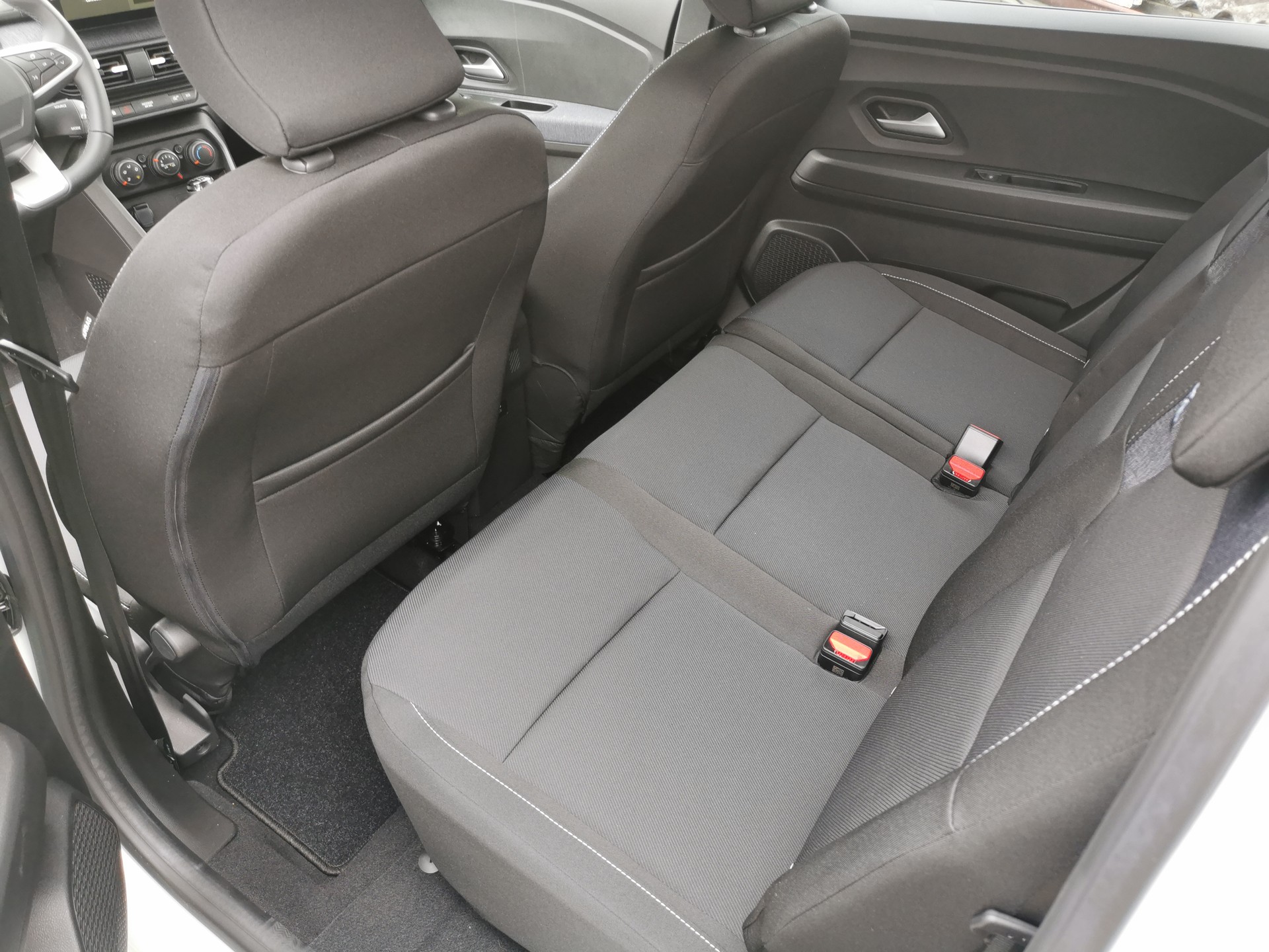 DACIA Jogger TCe 110 Expression-image-10