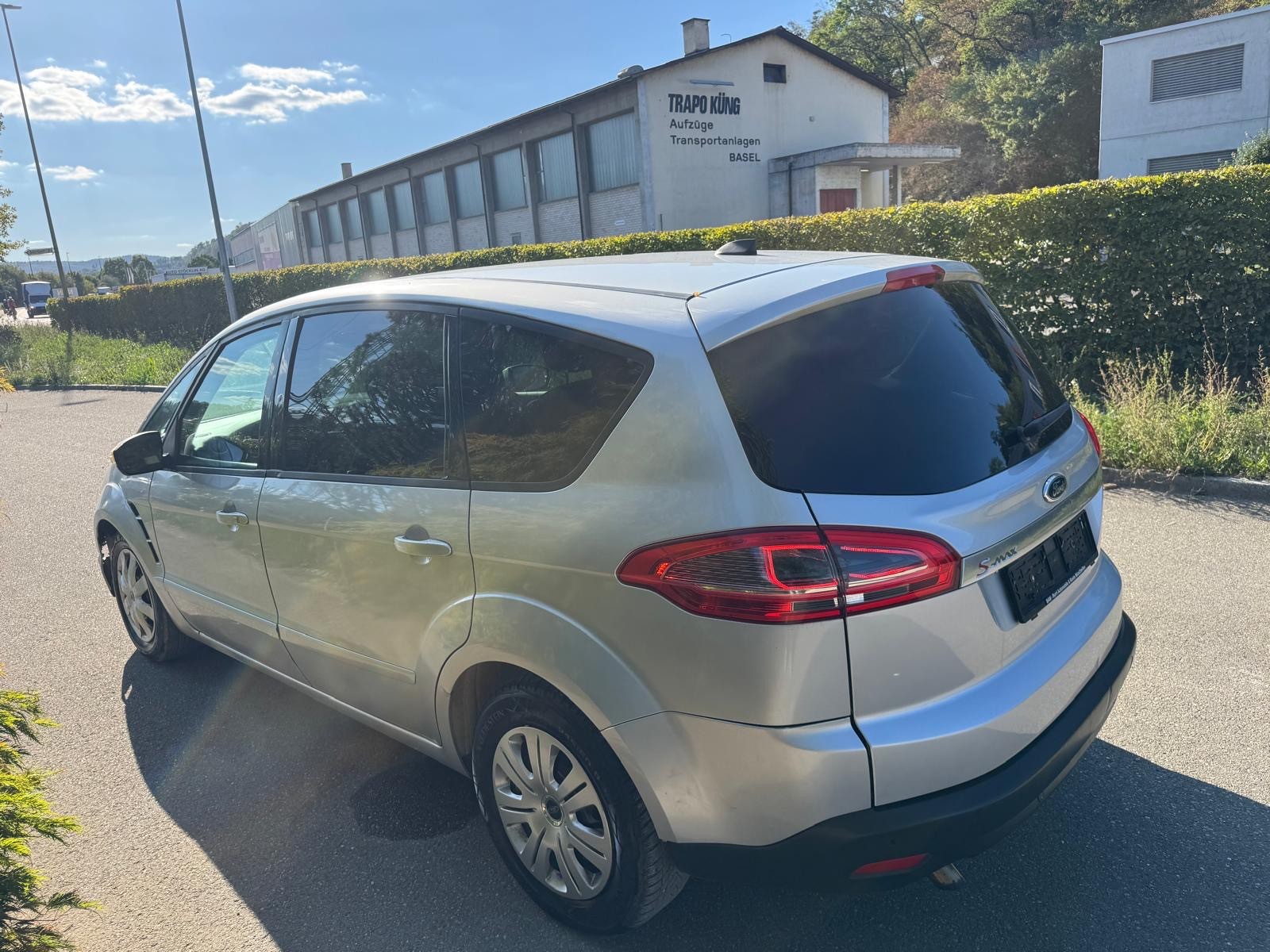FORD S-Max 2.0 TDCi KNIE-Edition PowerShift-image-2