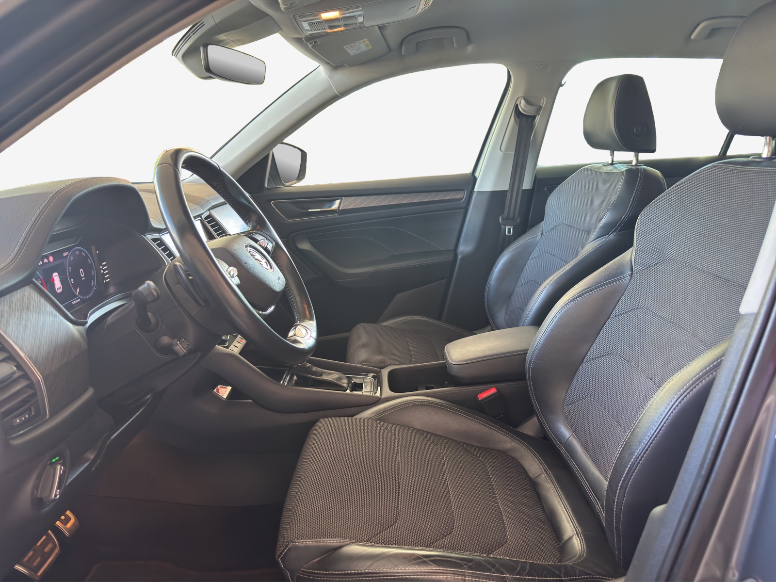 SKODA Kodiaq 2.0 TSI 4x4 Style-image-7