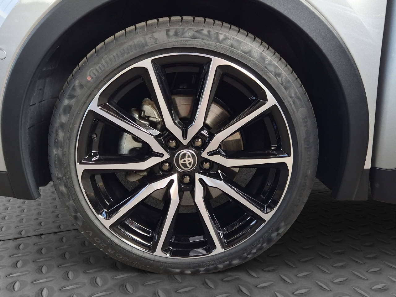 TOYOTA C-HR 2.0 HEV GR Sport 4x4-image-14