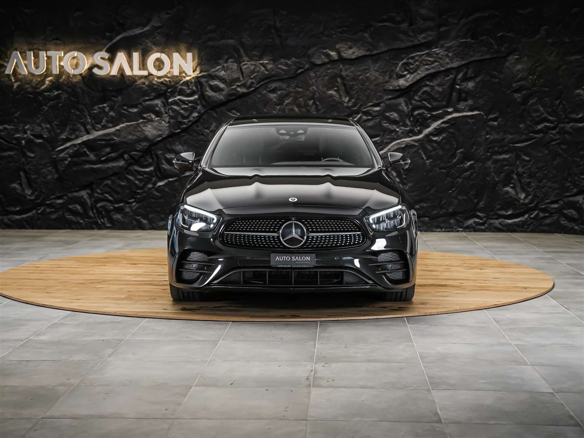 MERCEDES-BENZ E 220 d AMG Line 4Matic 9G-Tronic Panorama*Sitzbelüftung*Lenkradheizung*Burmester*-image-6