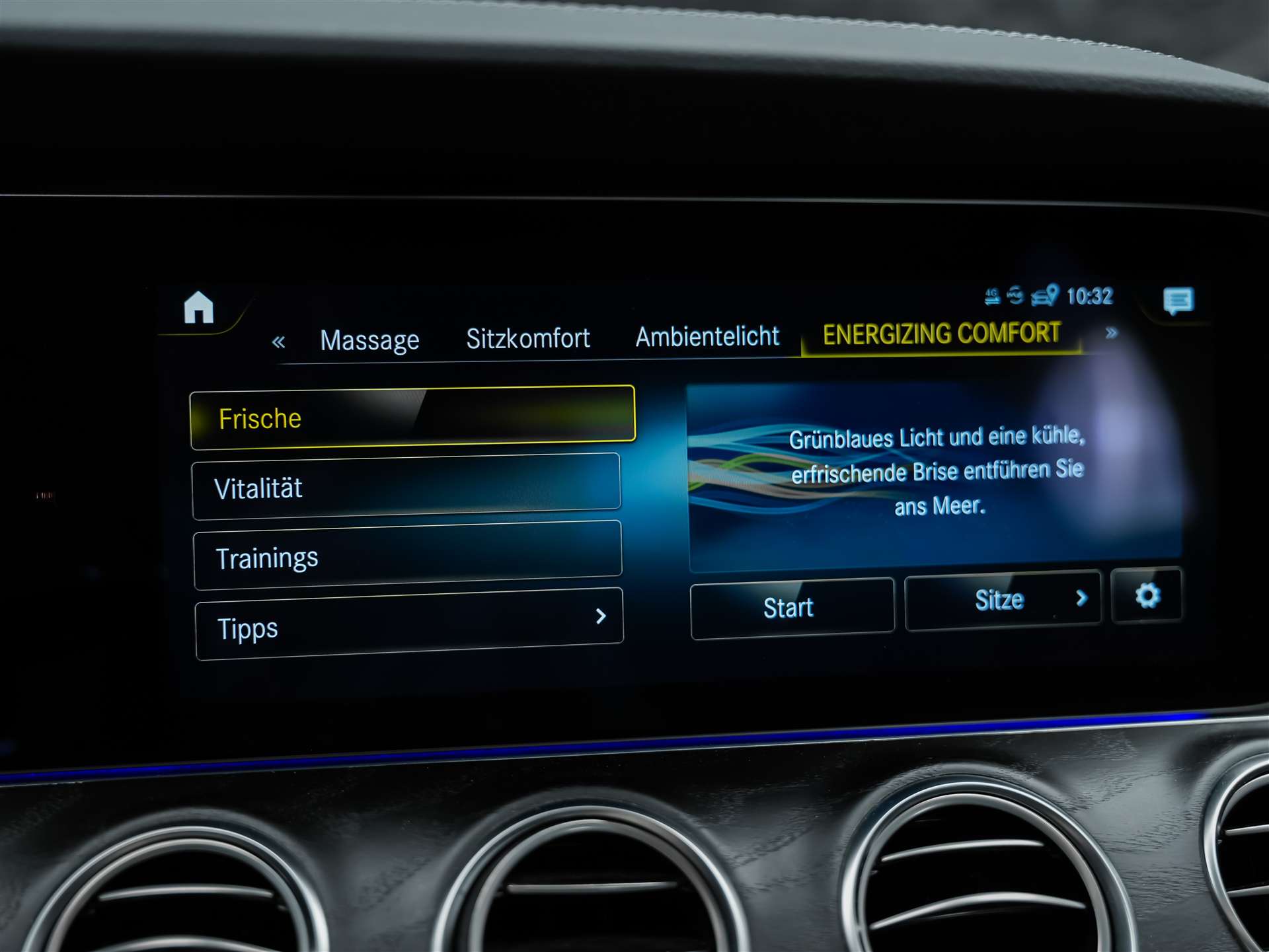 MERCEDES-BENZ E 220 d AMG Line 4Matic 9G-Tronic Panorama*Sitzbelüftung*Lenkradheizung*Burmester*-image-36