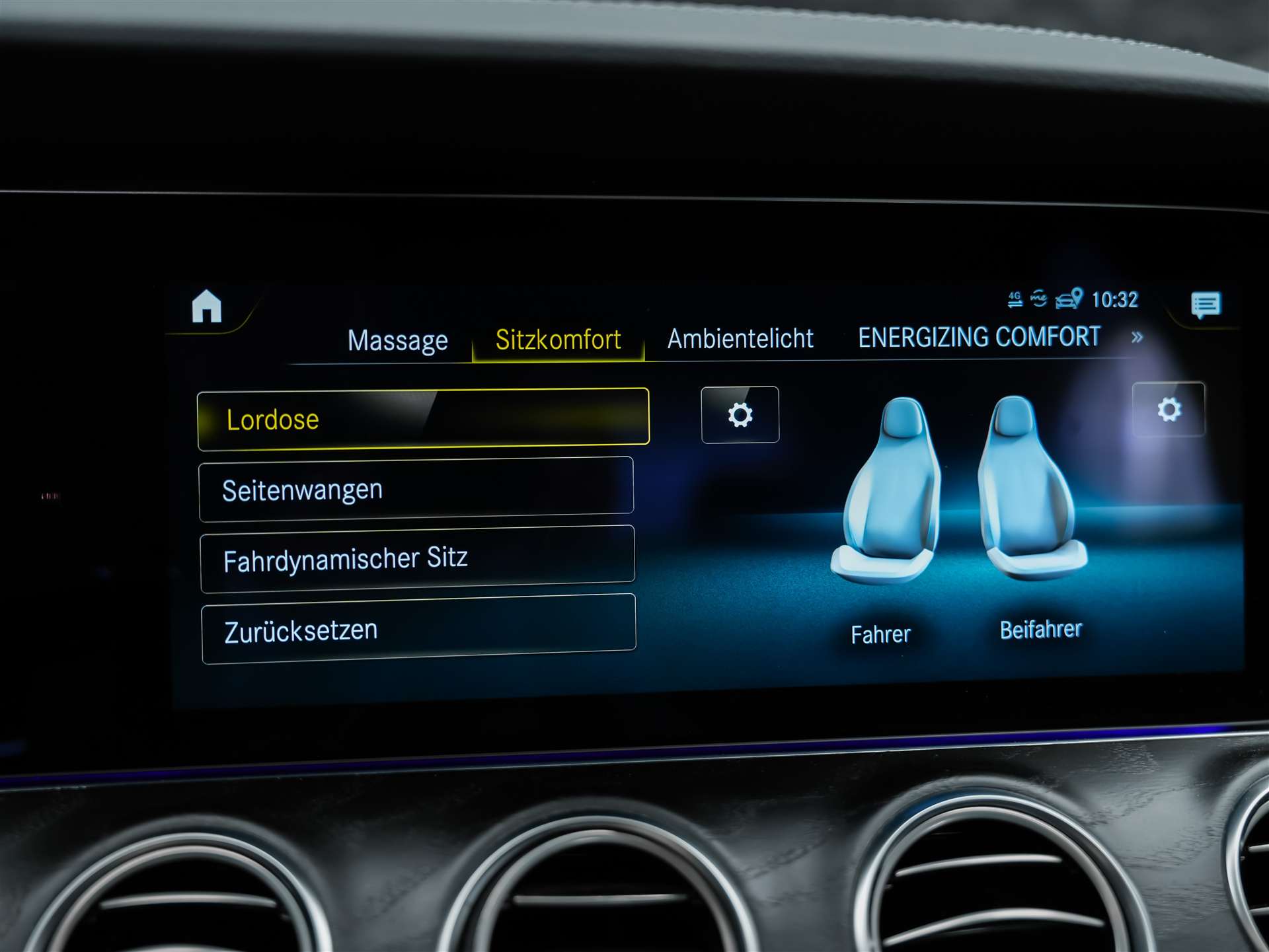 MERCEDES-BENZ E 220 d AMG Line 4Matic 9G-Tronic Panorama*Sitzbelüftung*Lenkradheizung*Burmester*-image-34