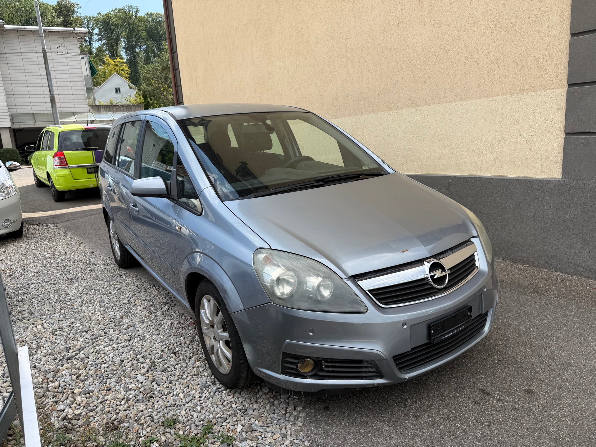 OPEL Zafira 1.9 CDTI Enjoy Automatic-image-2