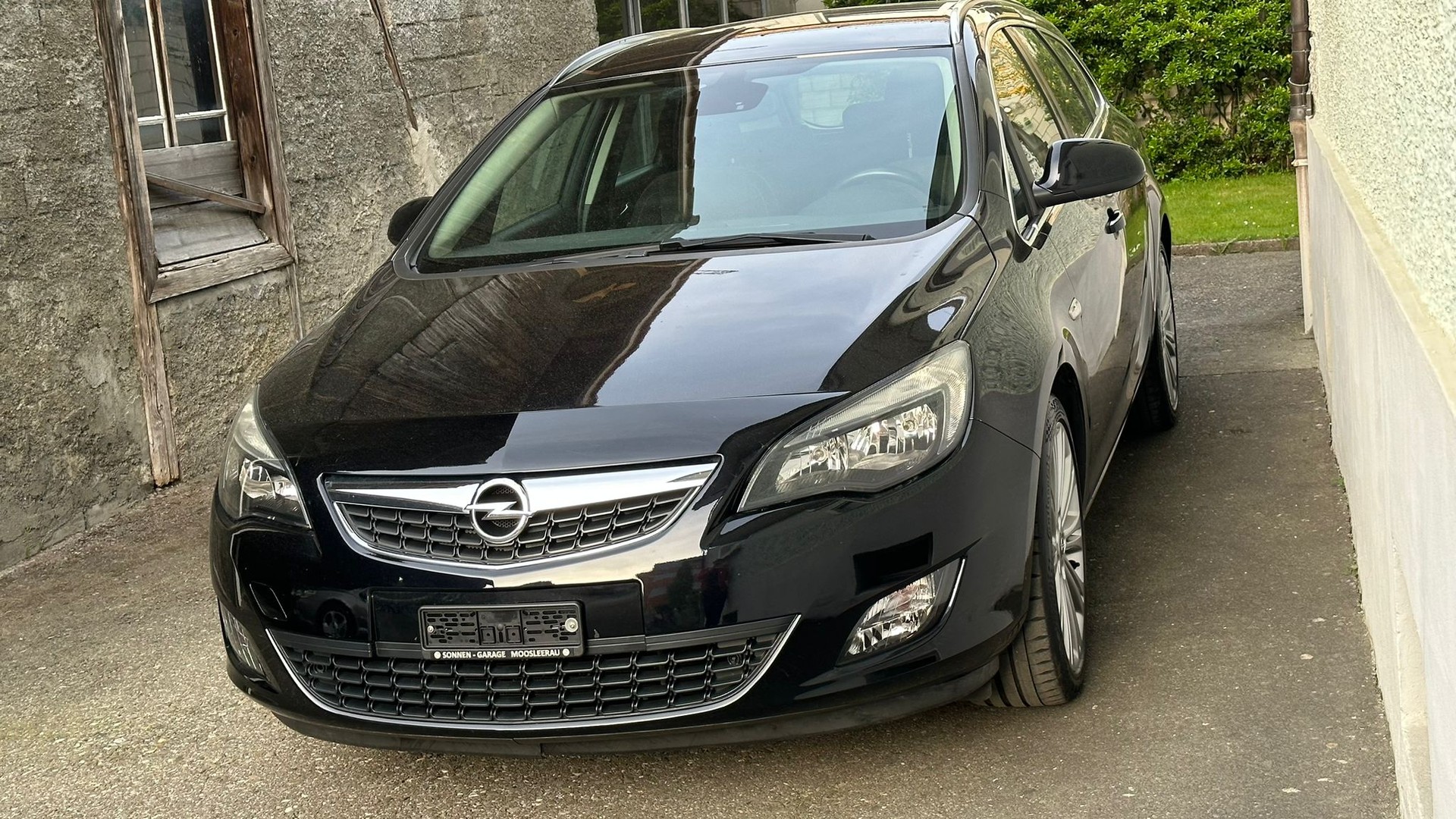 OPEL Astra SportsTourer 1.4i 16V Turbo-image-0