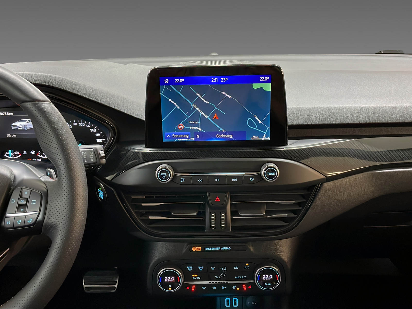 FORD Focus 1.0i EcoB 125 ST-Line-image-8