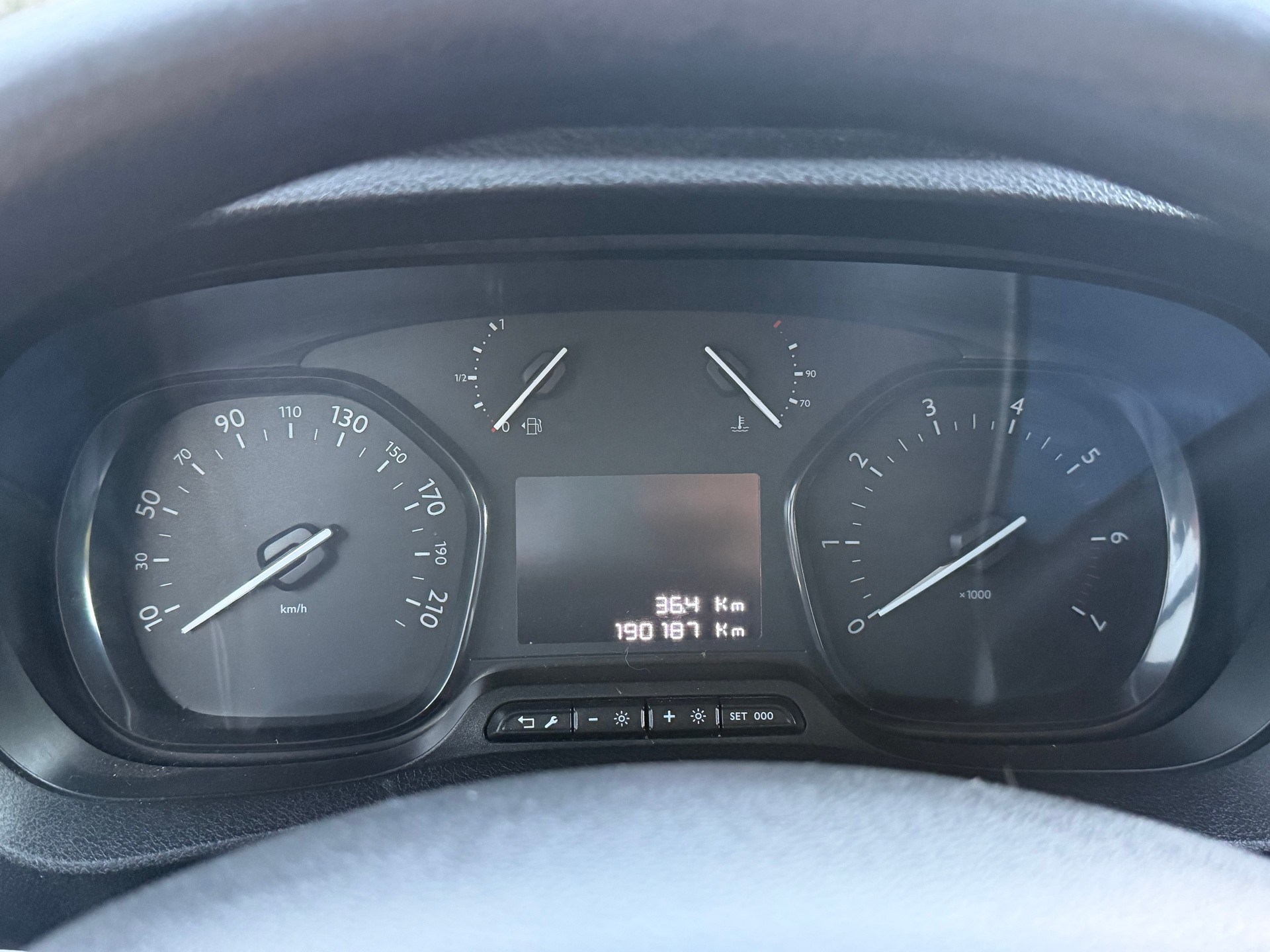 CITROEN Spacetourer 2.0 BlueHDi Business Lou XL 4x4 Dangel-image-8