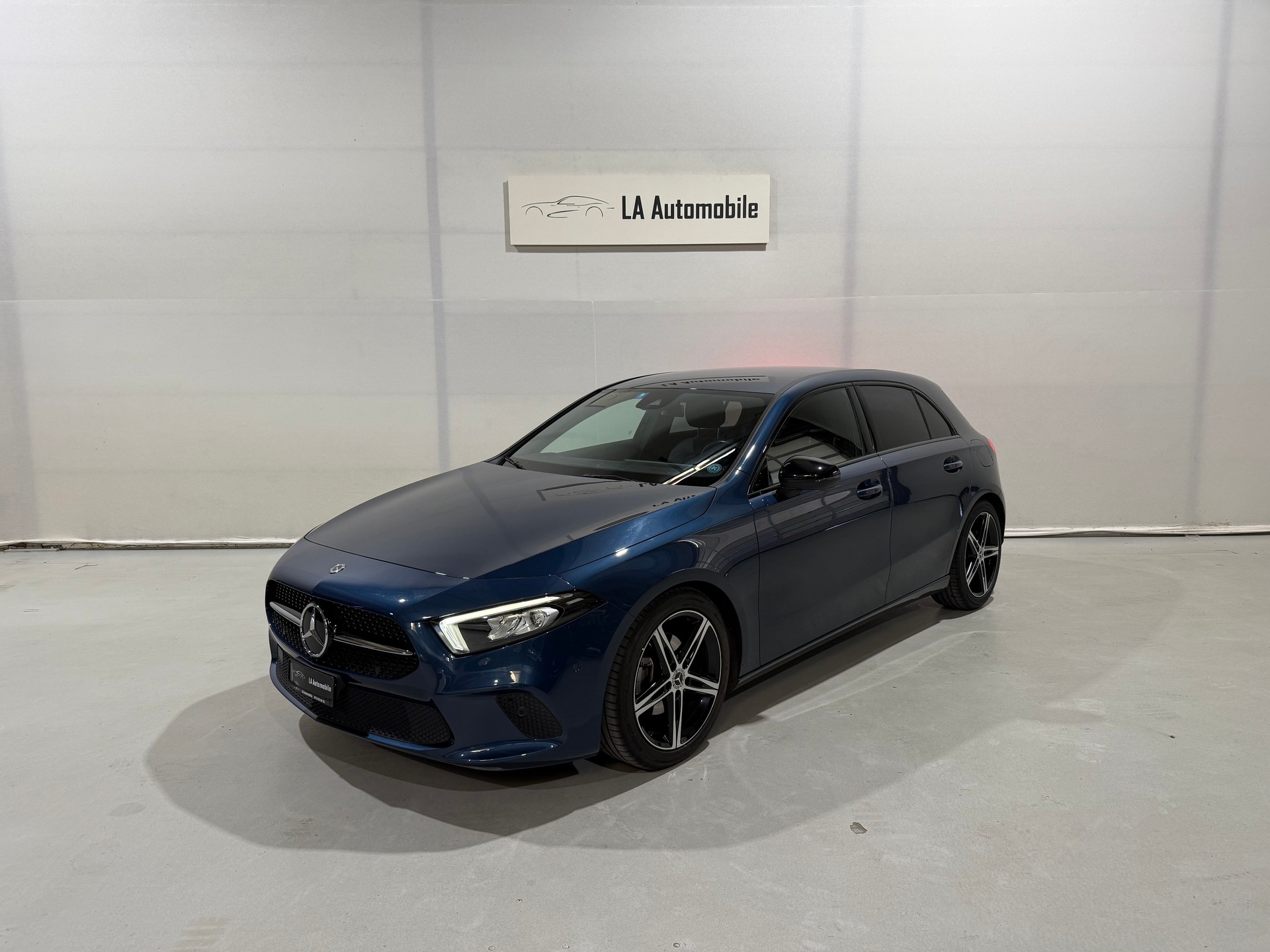 MERCEDES-BENZ A 180 Progressive 7G-DCT-image-0