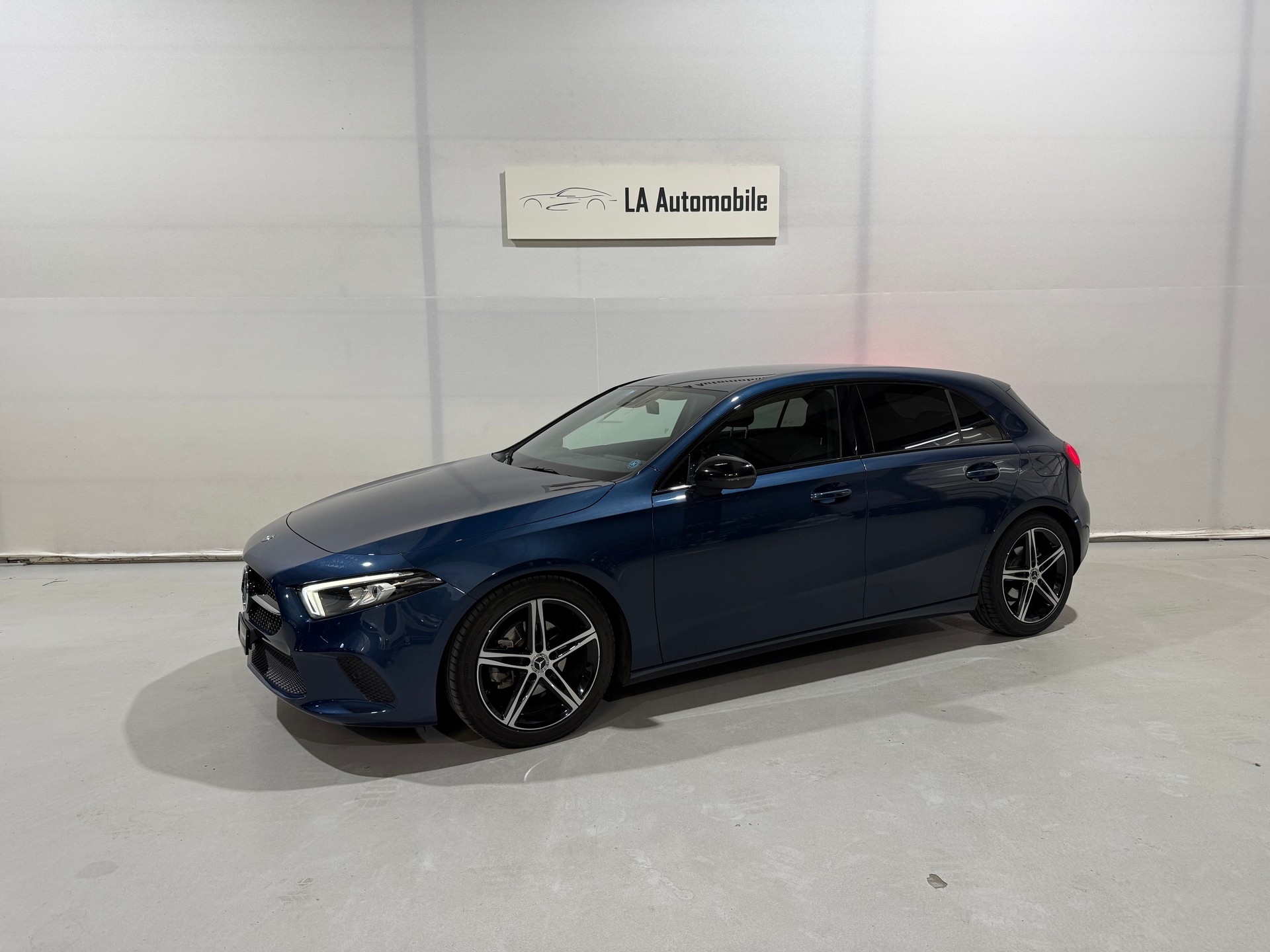 MERCEDES-BENZ A 180 Progressive 7G-DCT-image-1