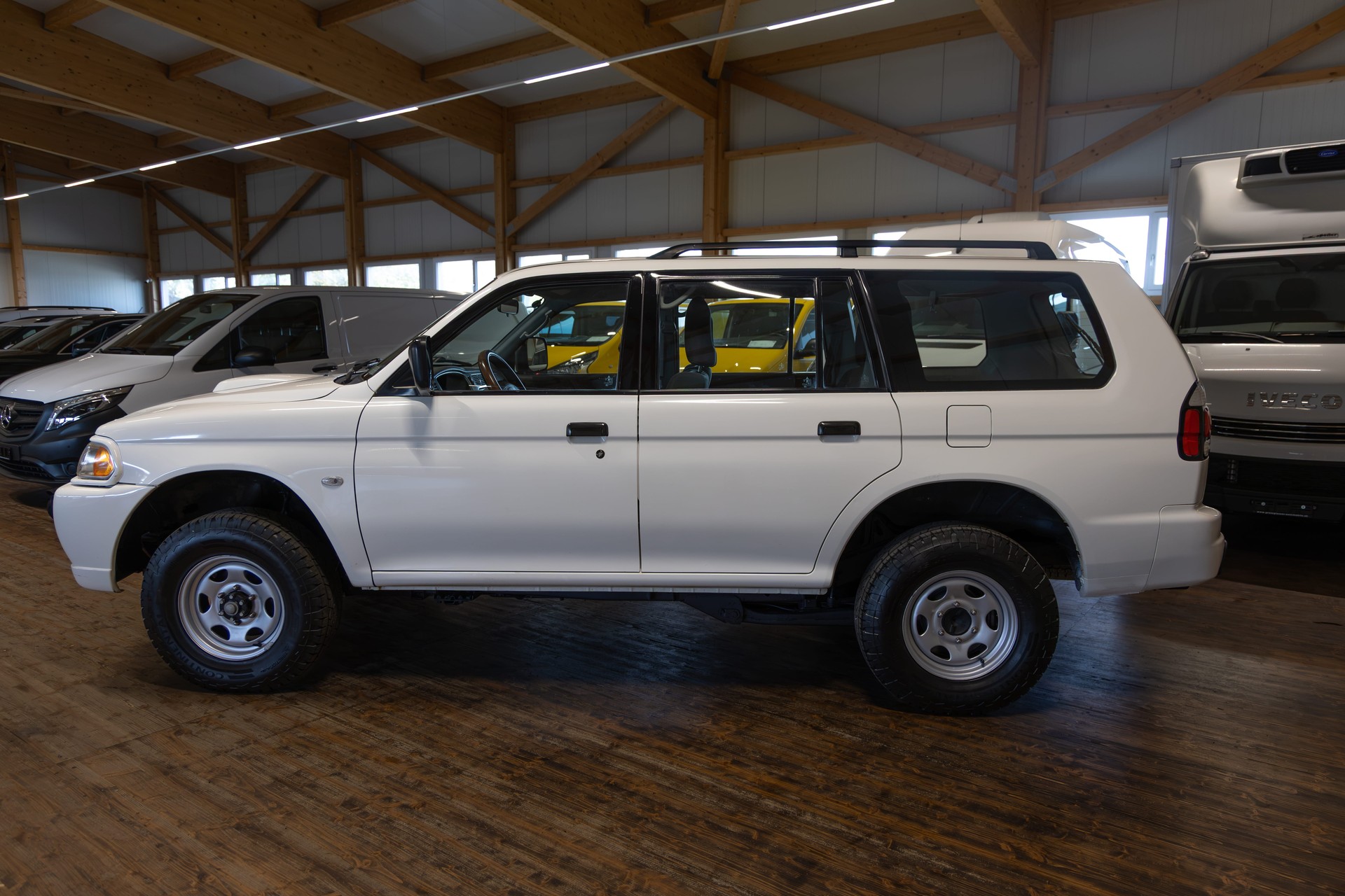 MITSUBISHI Pajero Sport 2.5TD Instyle-image-8