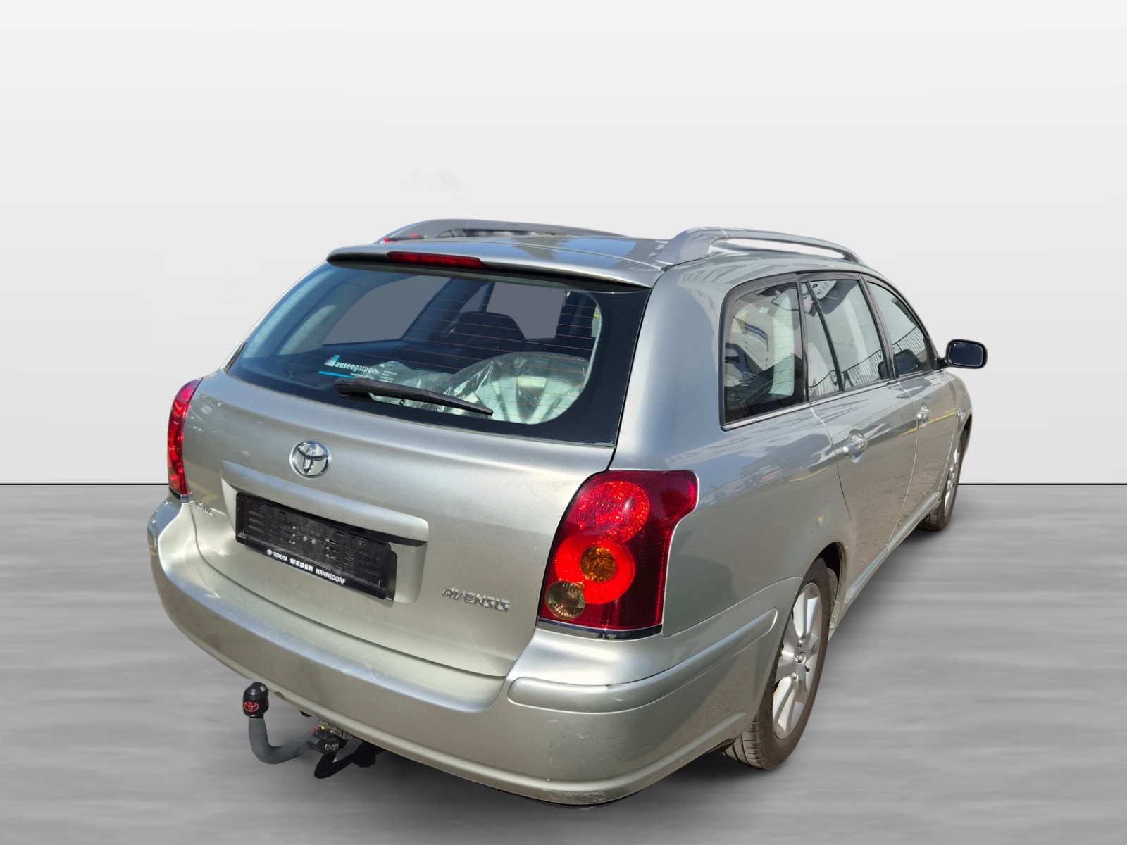 TOYOTA Avensis 2.0 D4 VVT-i Linea Sol Sportswagon-image-2