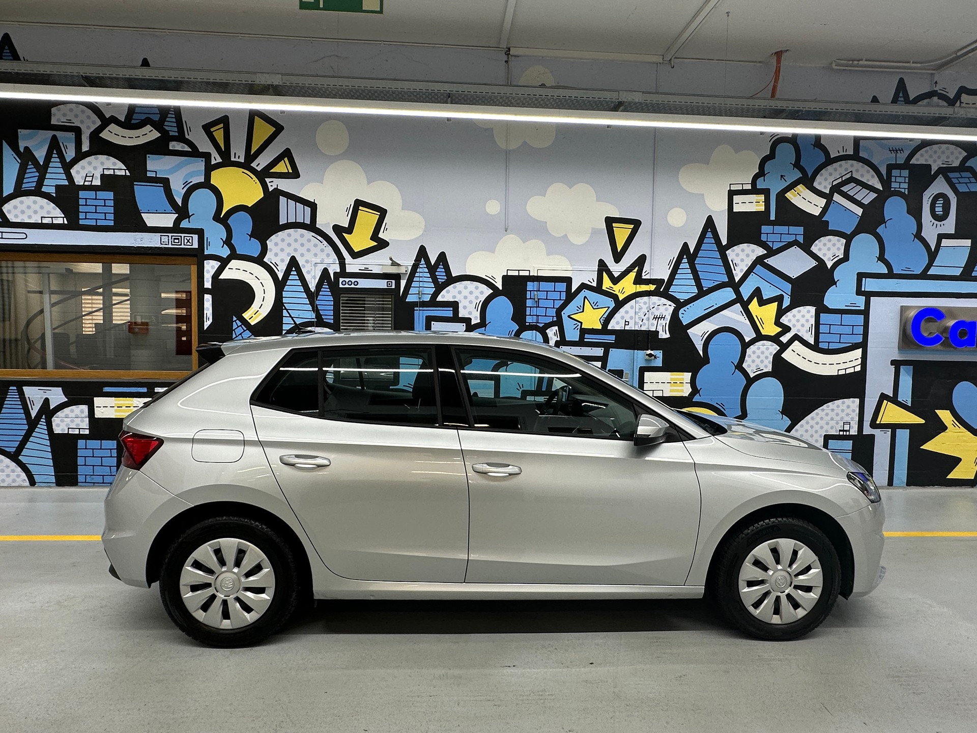 SKODA Fabia 1.0 MPI Essence-image-2