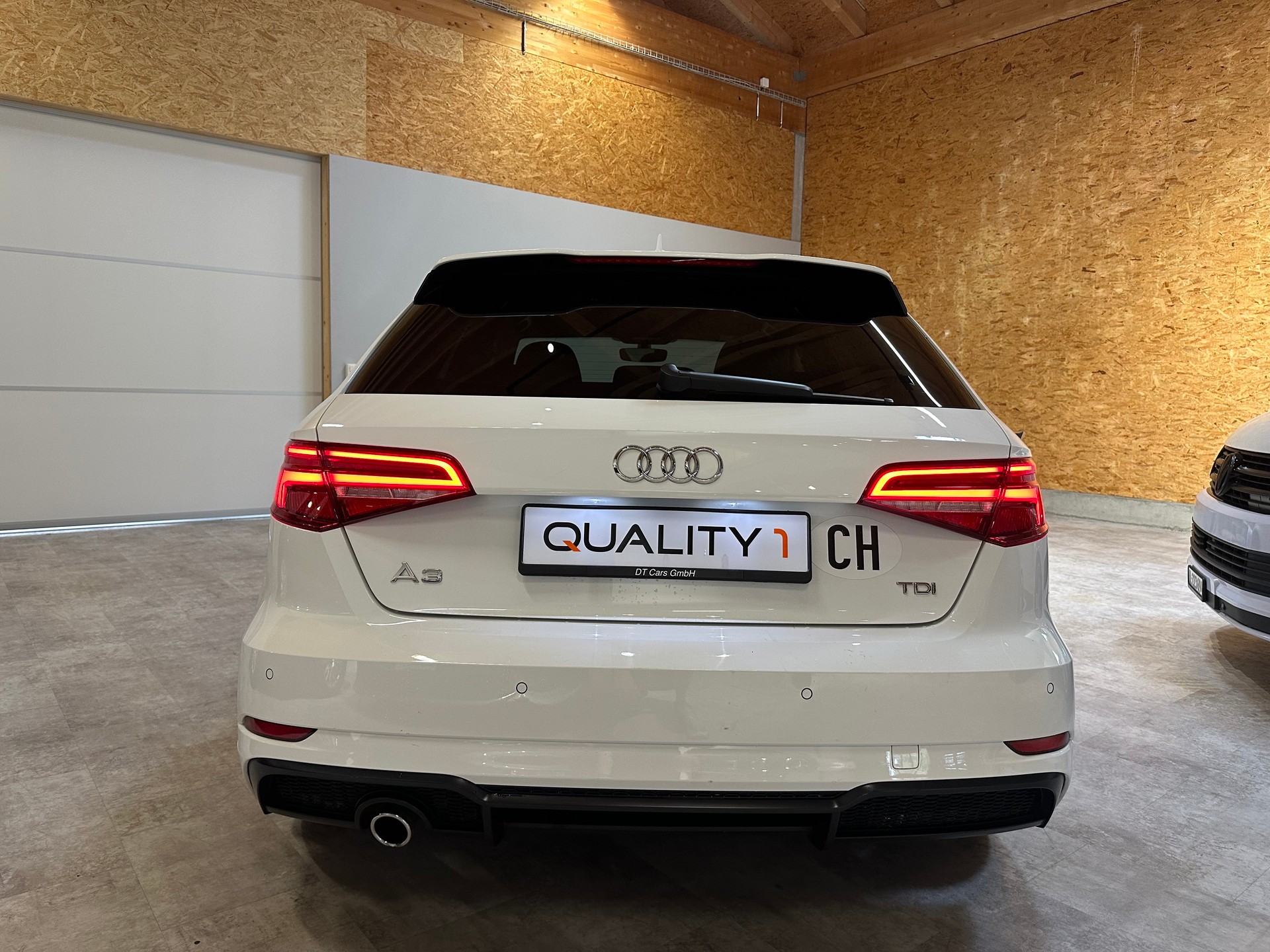 AUDI A3 Sportback 1.6 TDI Sport 6-Gang/S-Line/1. Jahr Garantie/Enorm sparsames Fahrzeug!-image-6